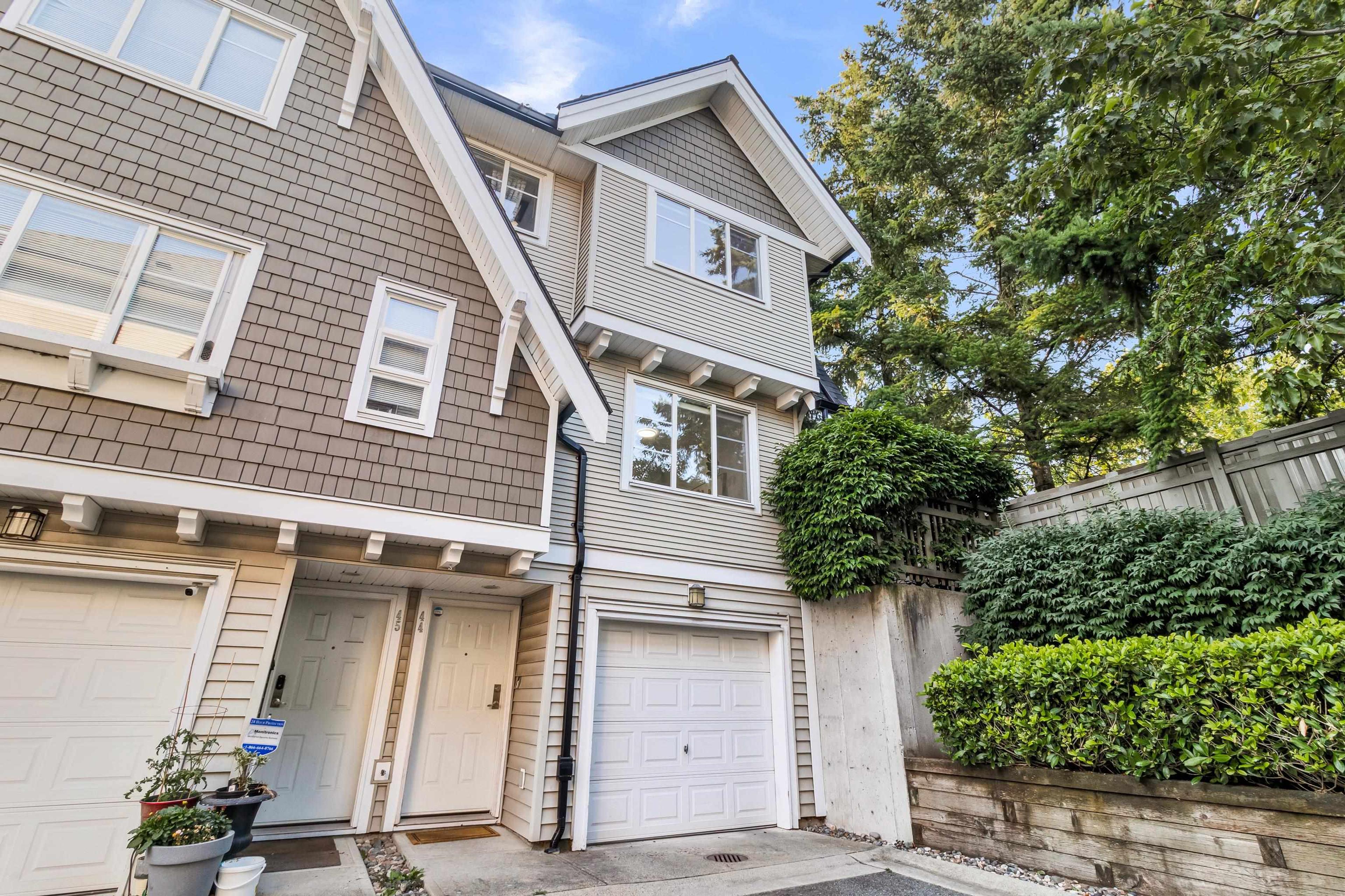 15871 85 Avenue, Surrey - Exteriors - Photo 2