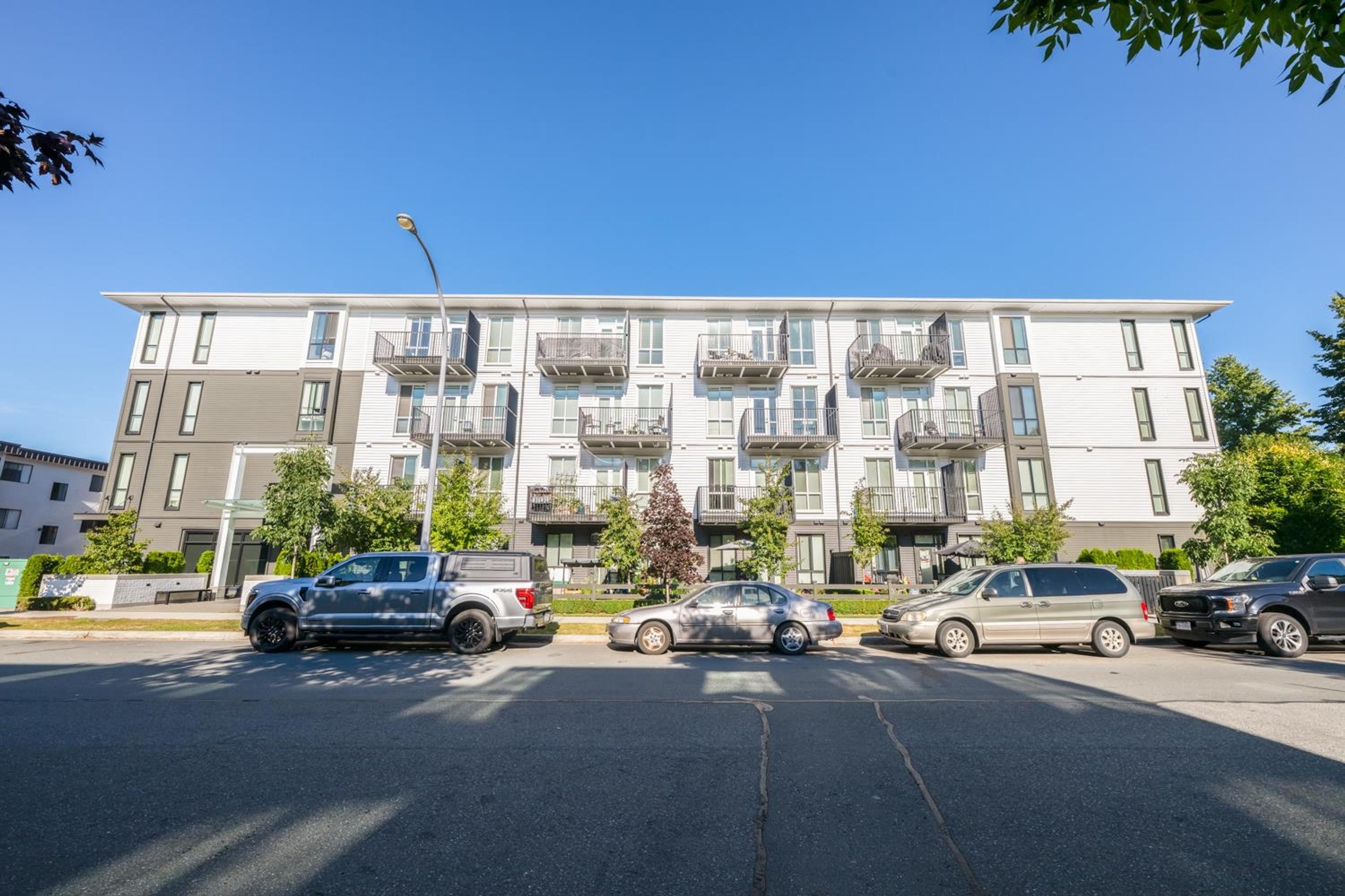 10168 149 Street, Surrey - Exteriors - Photo 3