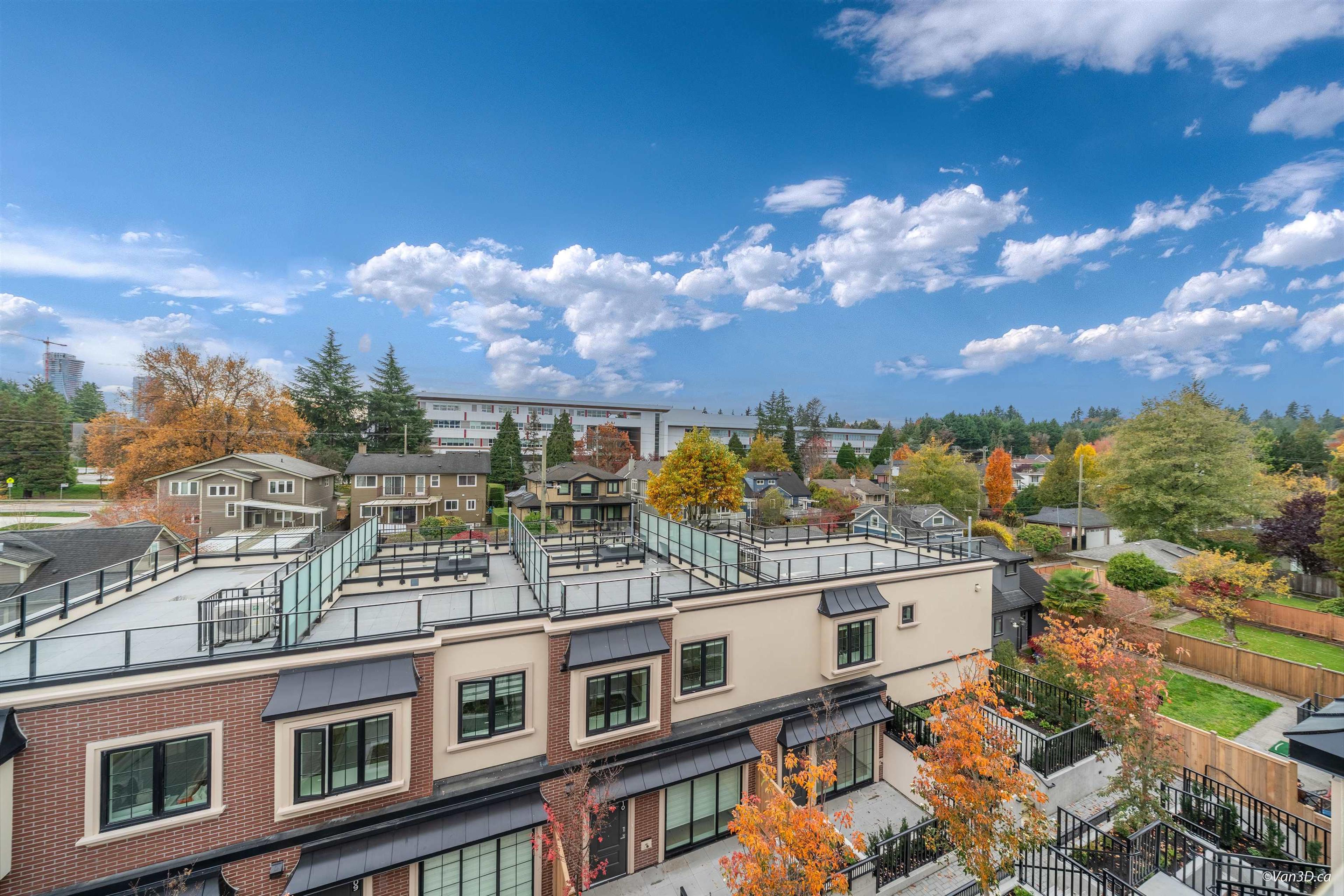 918 W 32nd Avenue, Vancouver - Exteriors - Full Complex View - Photo 1