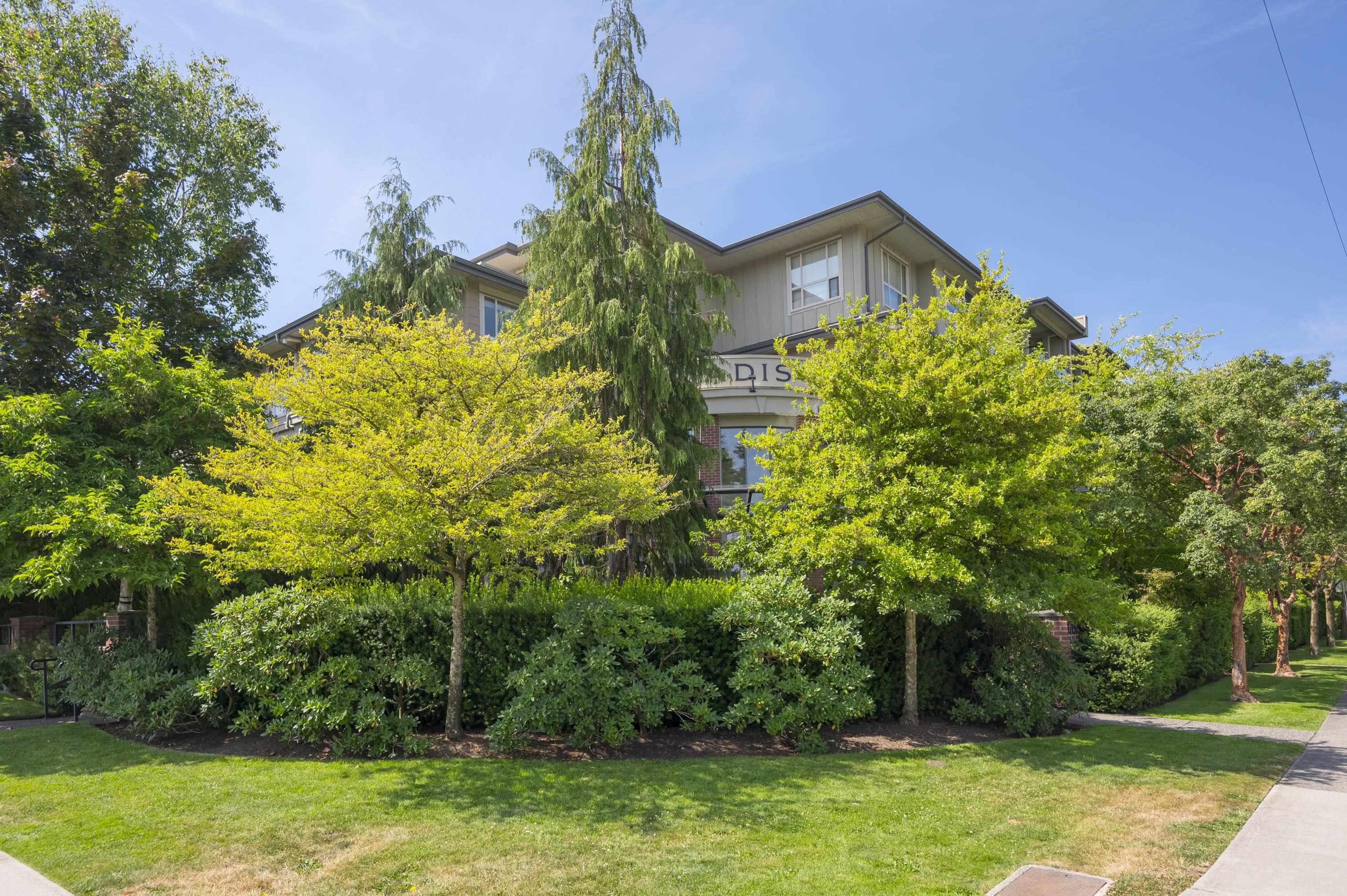 1787 154 Street, Surrey - Exteriors - Photo 1