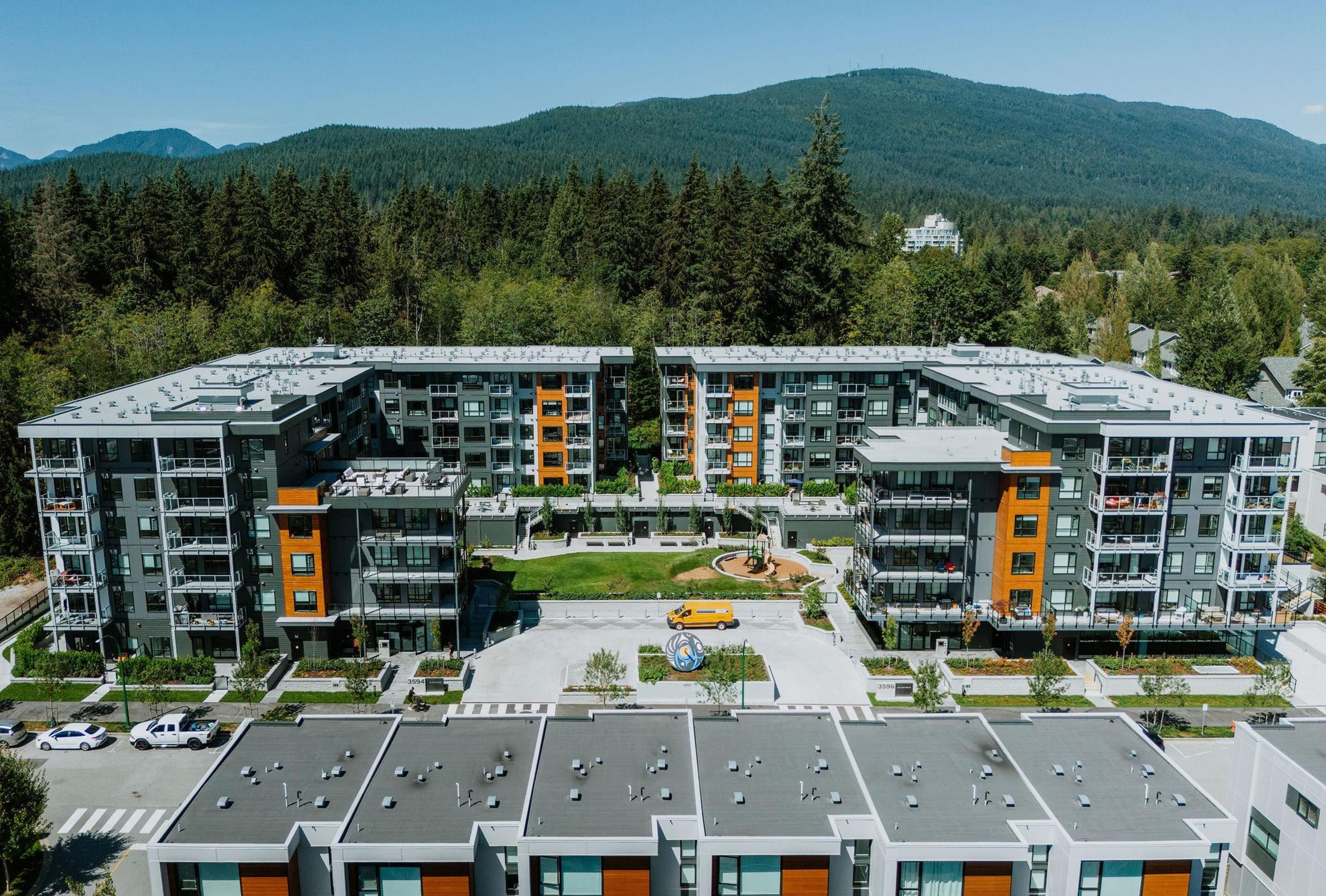 3594 Malsum Drive, North Vancouver - Exteriors - Full Complex View, Drone/Aerial View - Photo 2