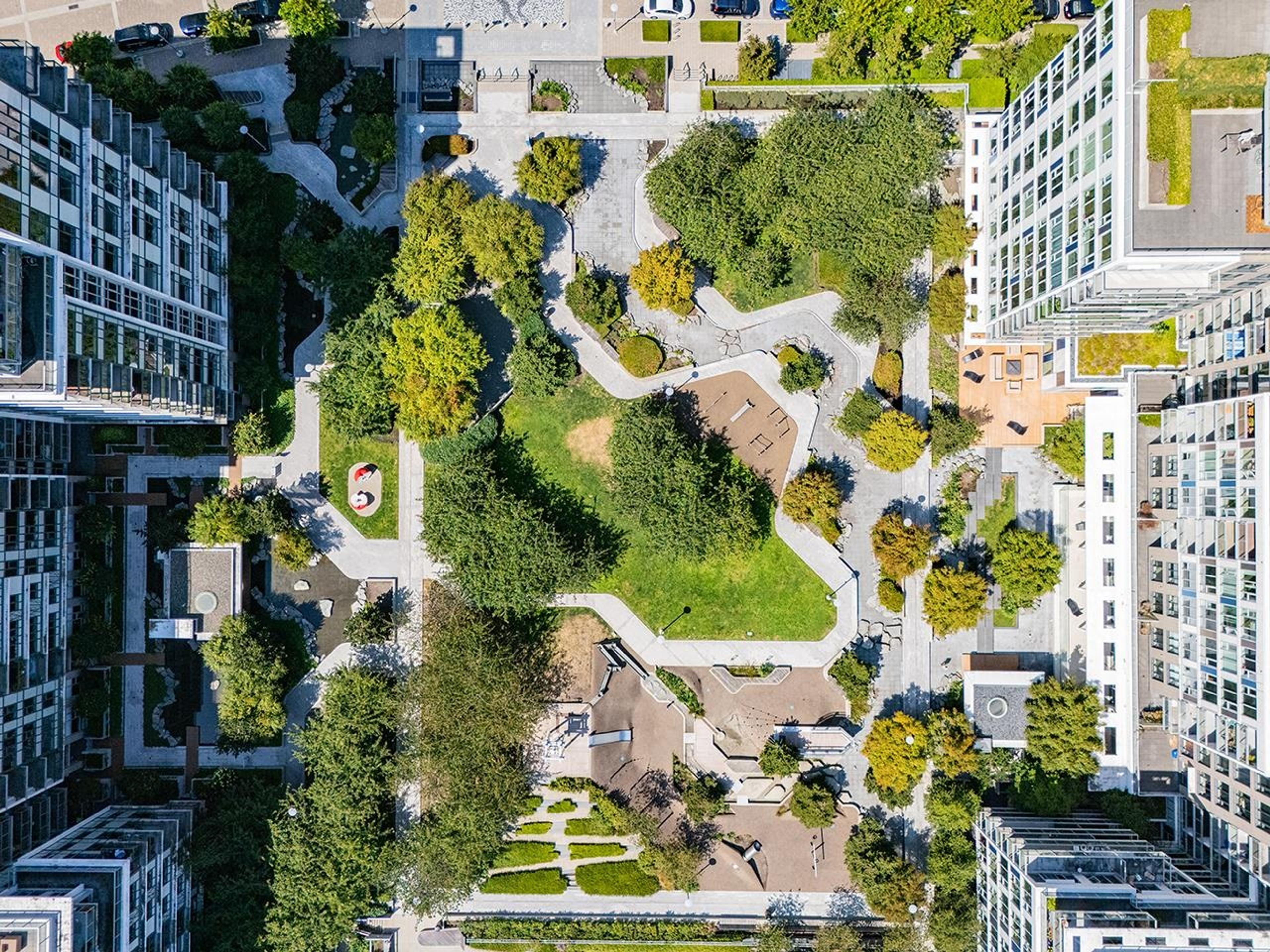 3233 Ketcheson Road, Richmond - Exteriors - Full Complex View, Drone/Aerial View - Photo 6