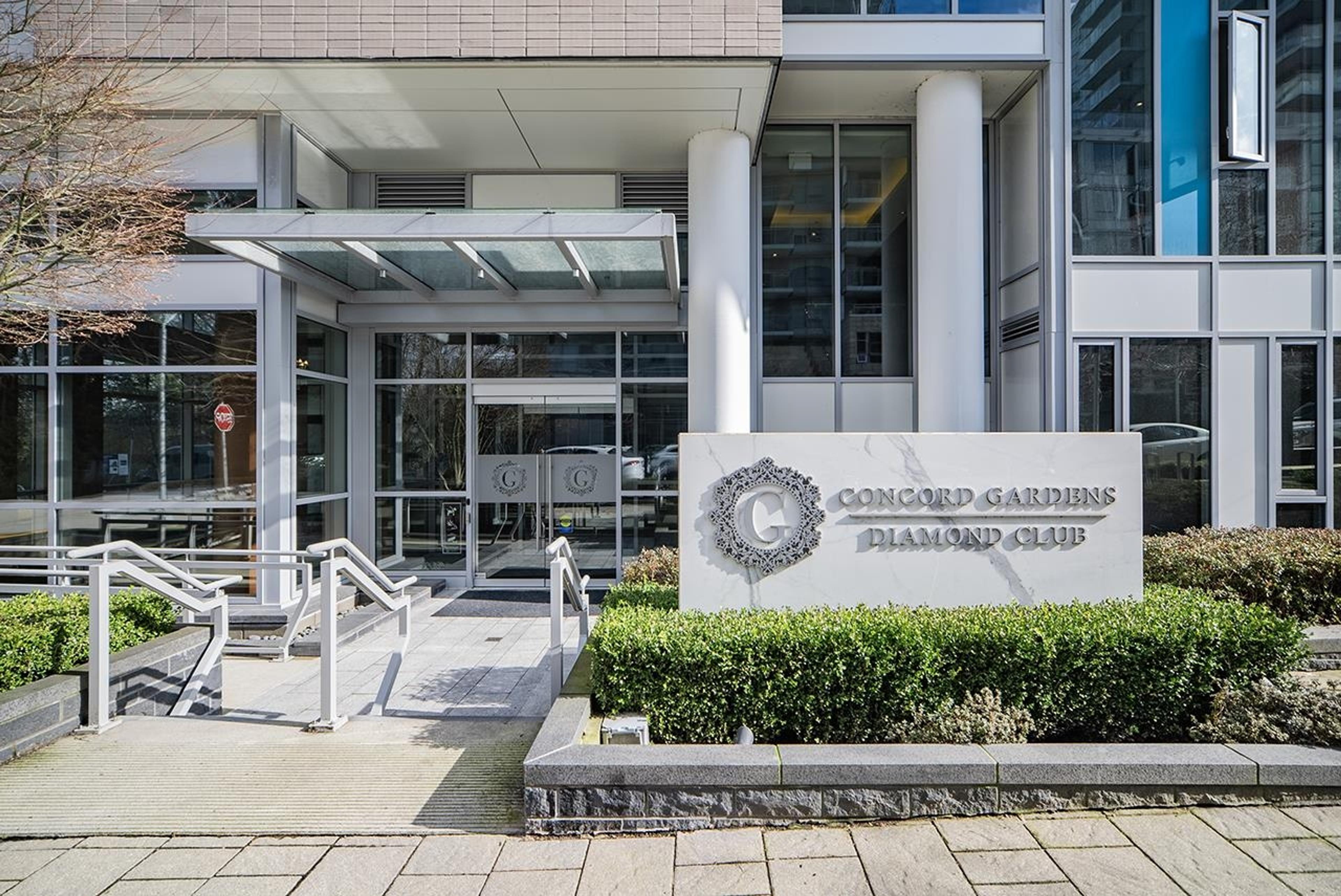 3233 Ketcheson Road, Richmond - Exteriors - Photo 7