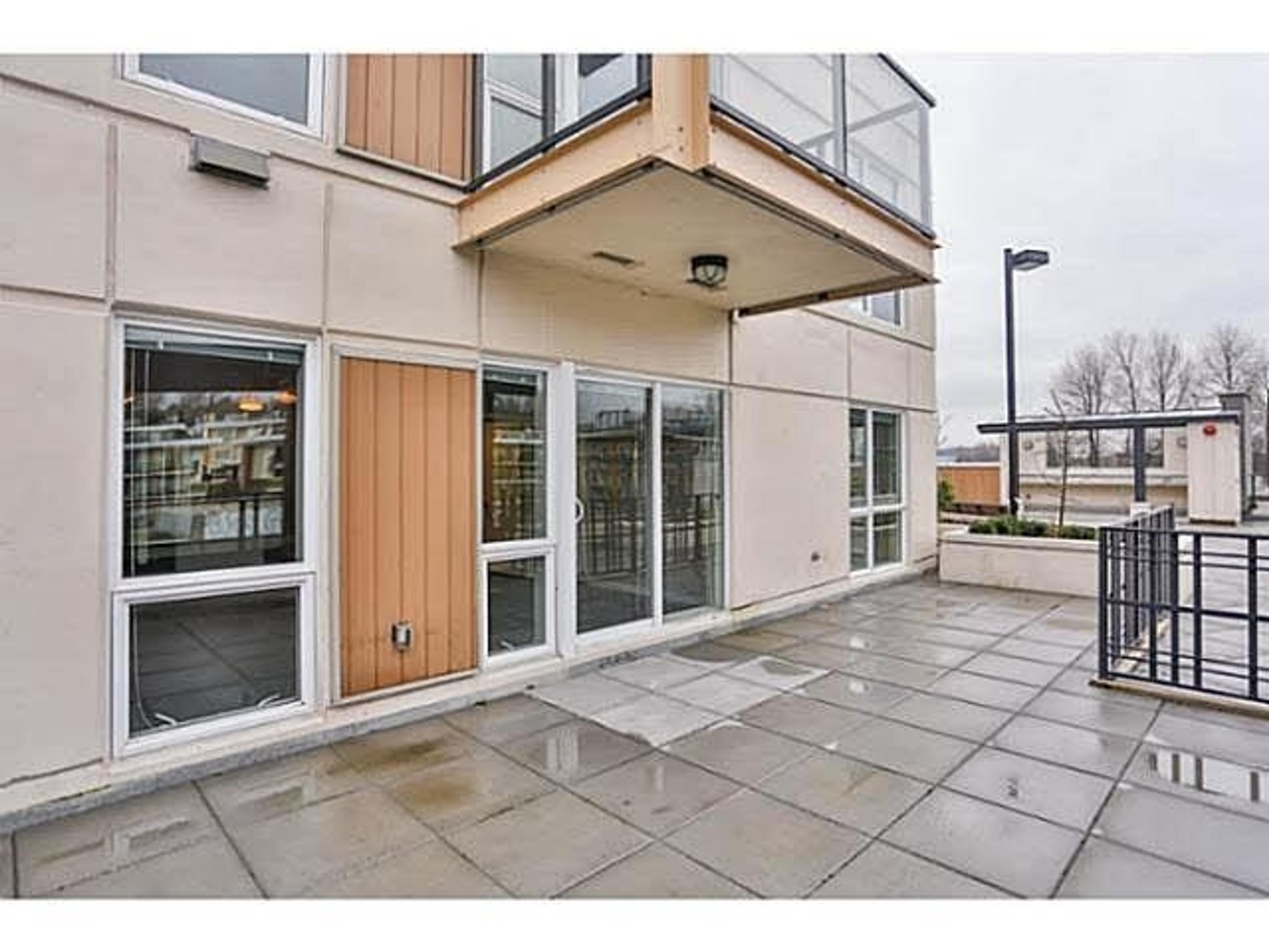 317 Bewicke Avenue, North Vancouver - Outdoor Amenities - Rooftop terraces / Patios - Photo 1