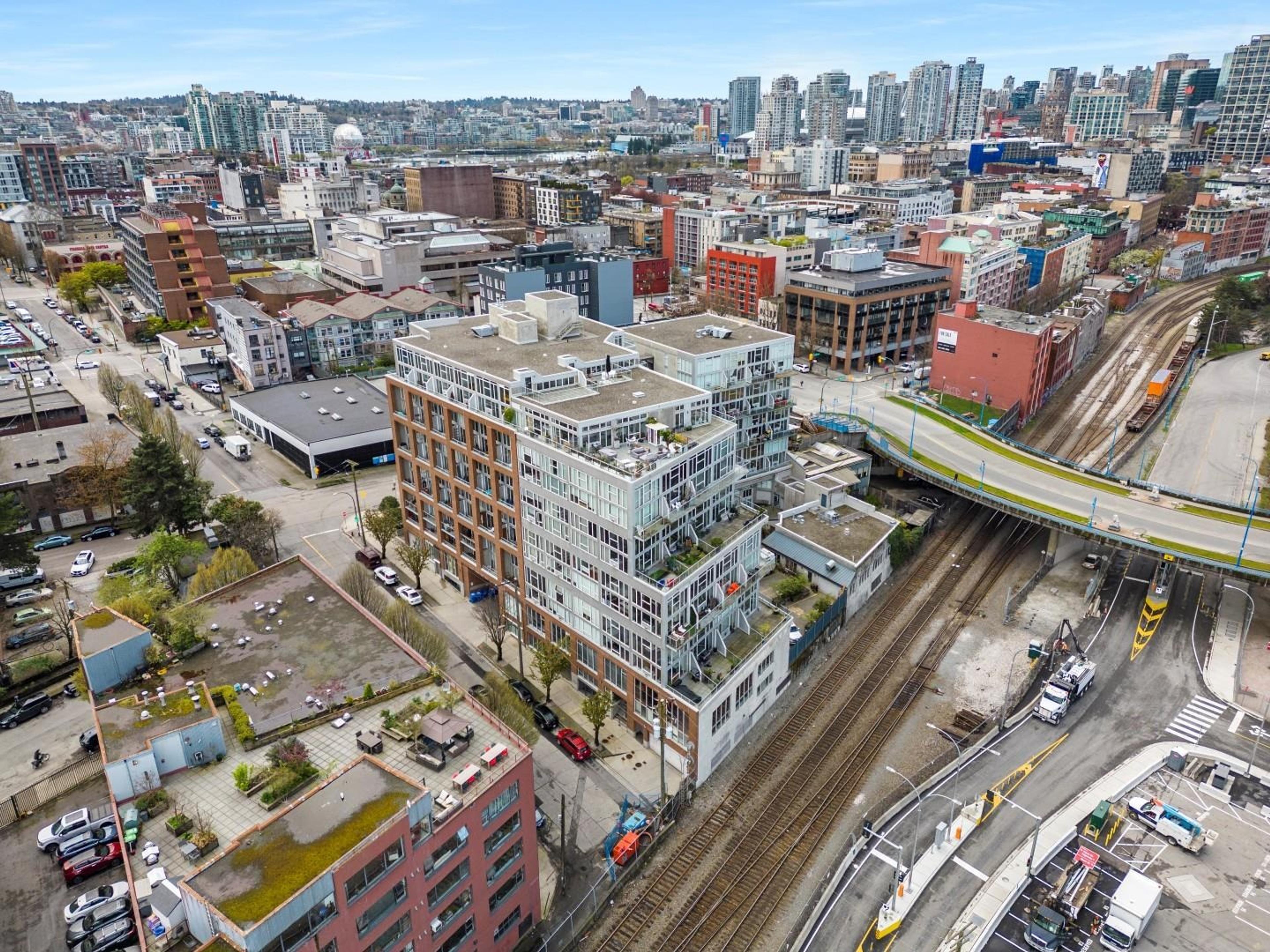 289 Alexander Street, Vancouver - Exteriors - Full Complex View, Drone/Aerial View - Photo 2