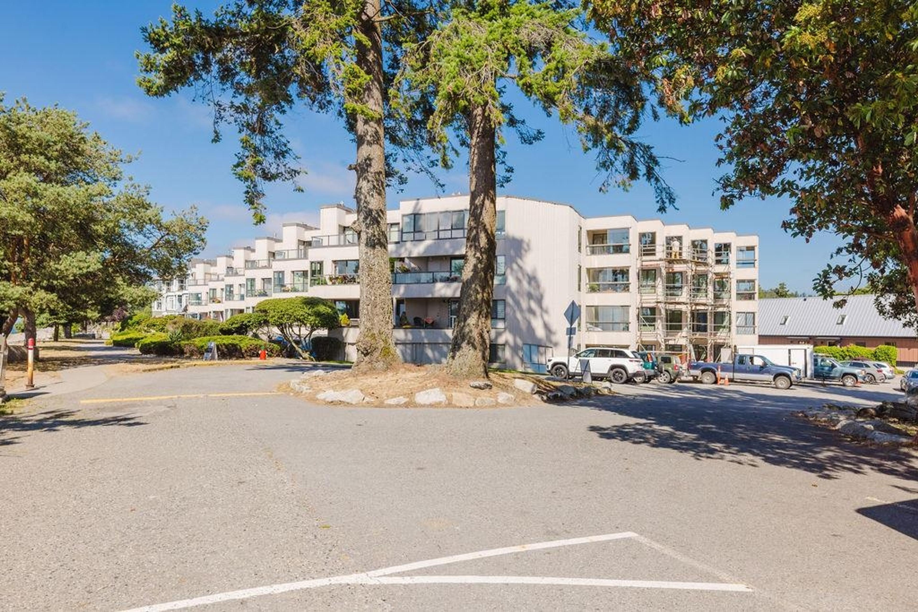 5477 Wharf Avenue, Sechelt - Exteriors - Full Complex View - Photo 2