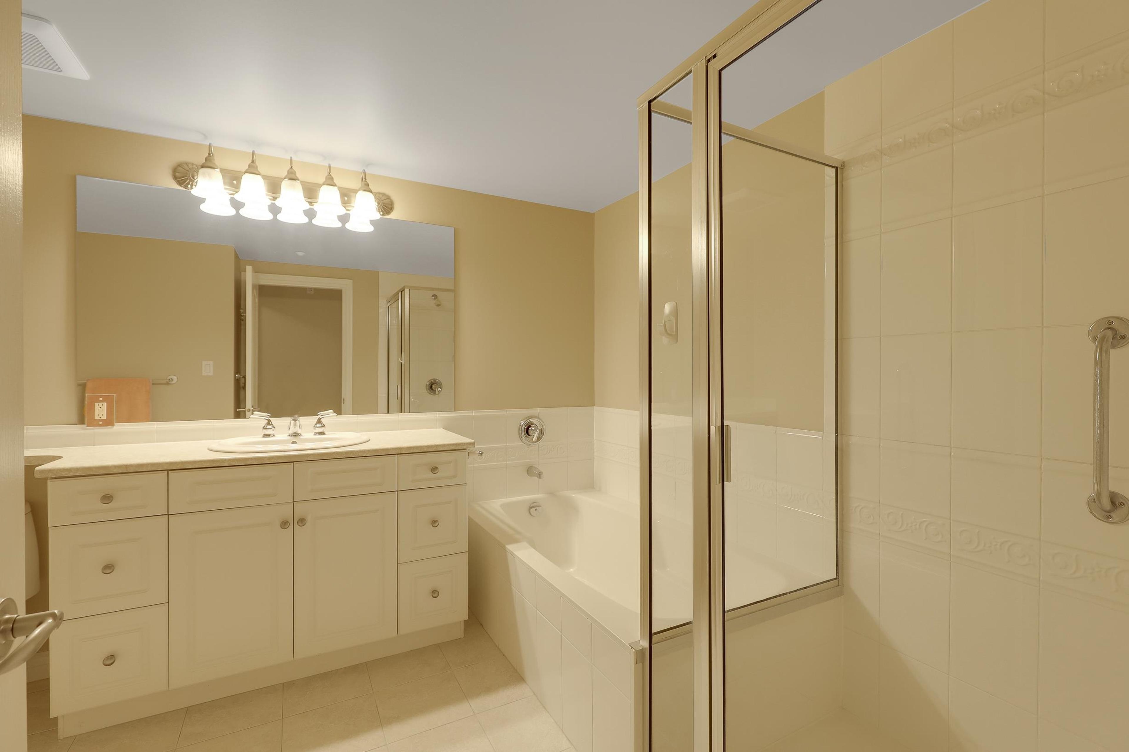 1330 Hunter Road, Delta - Exteriors - Photo 9