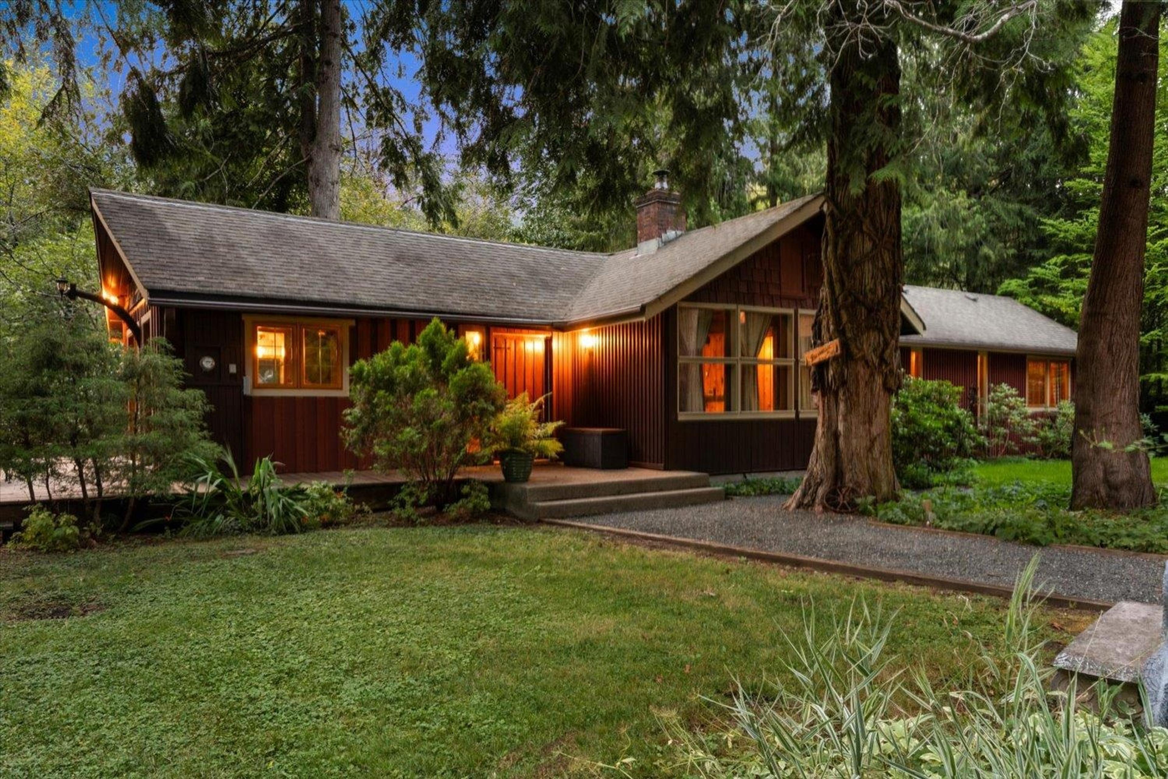 1735 Spring Creek Drive, Lindell Beach - Exteriors - Photo 1