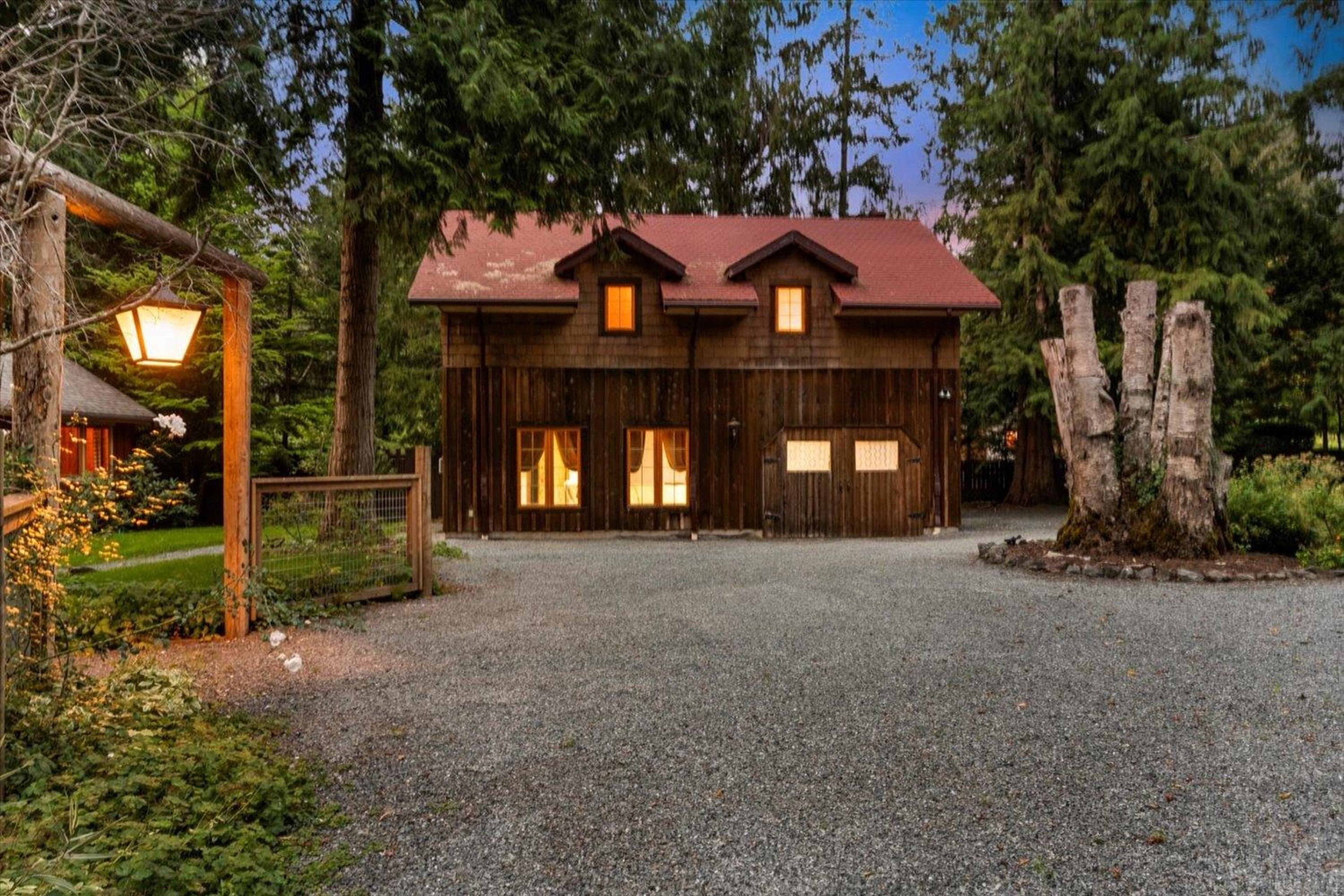 1735 Spring Creek Drive, Lindell Beach - Exteriors - Photo 4