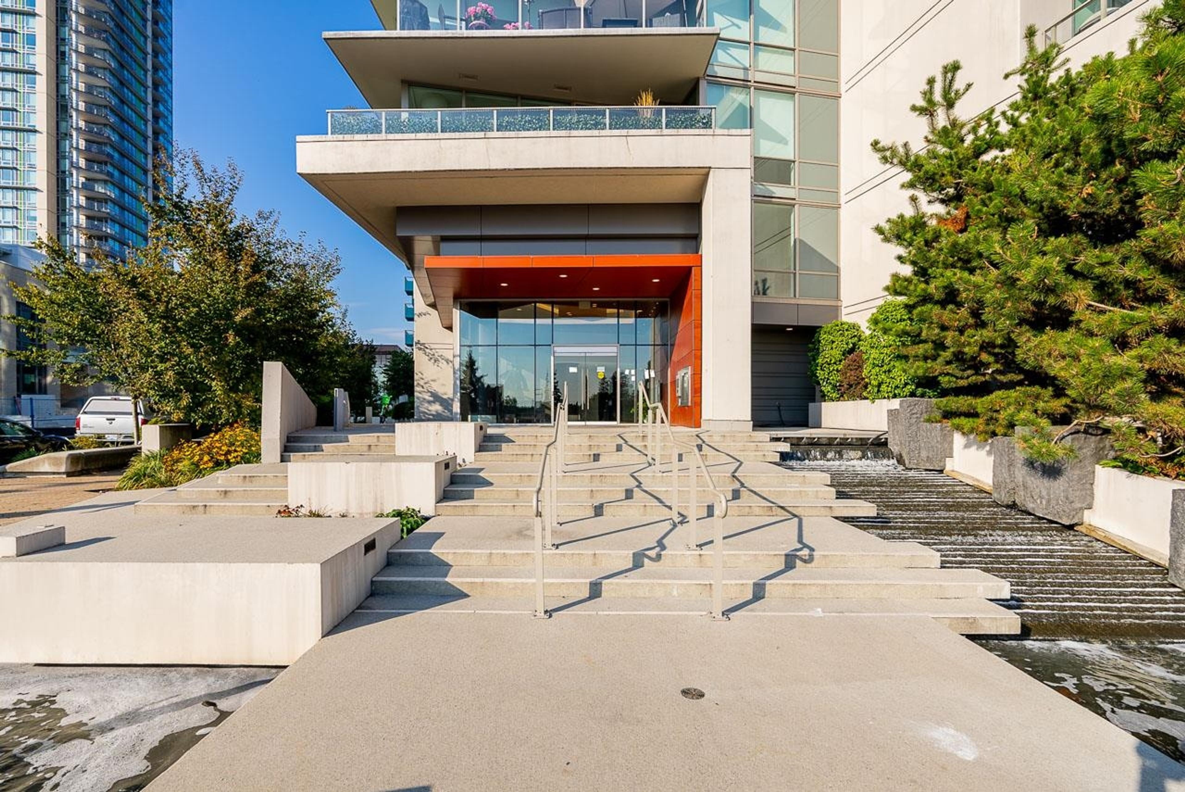 1550 Fern Street, North Vancouver - Exteriors - Photo 1