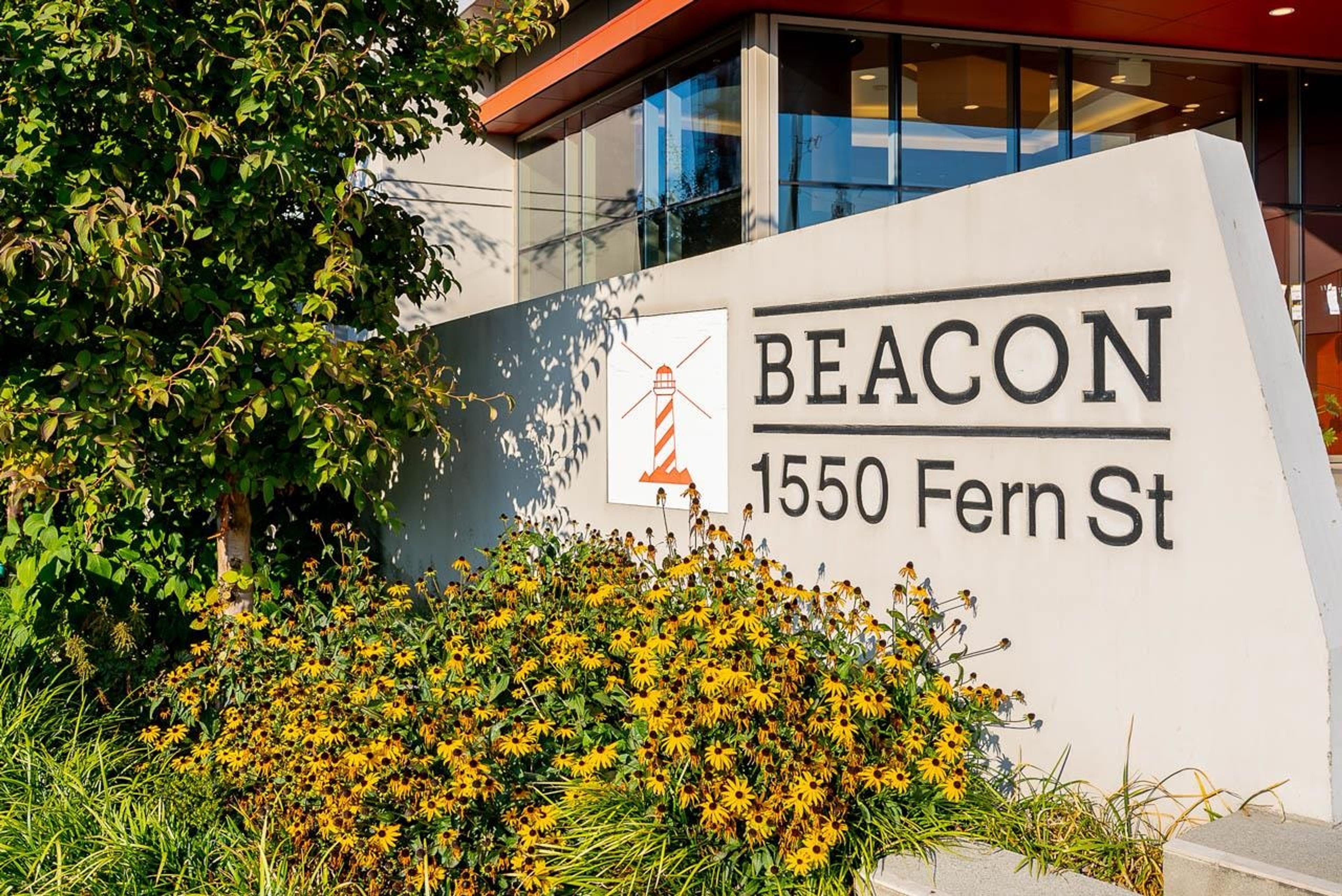 1550 Fern Street, North Vancouver - Exteriors - Photo 3