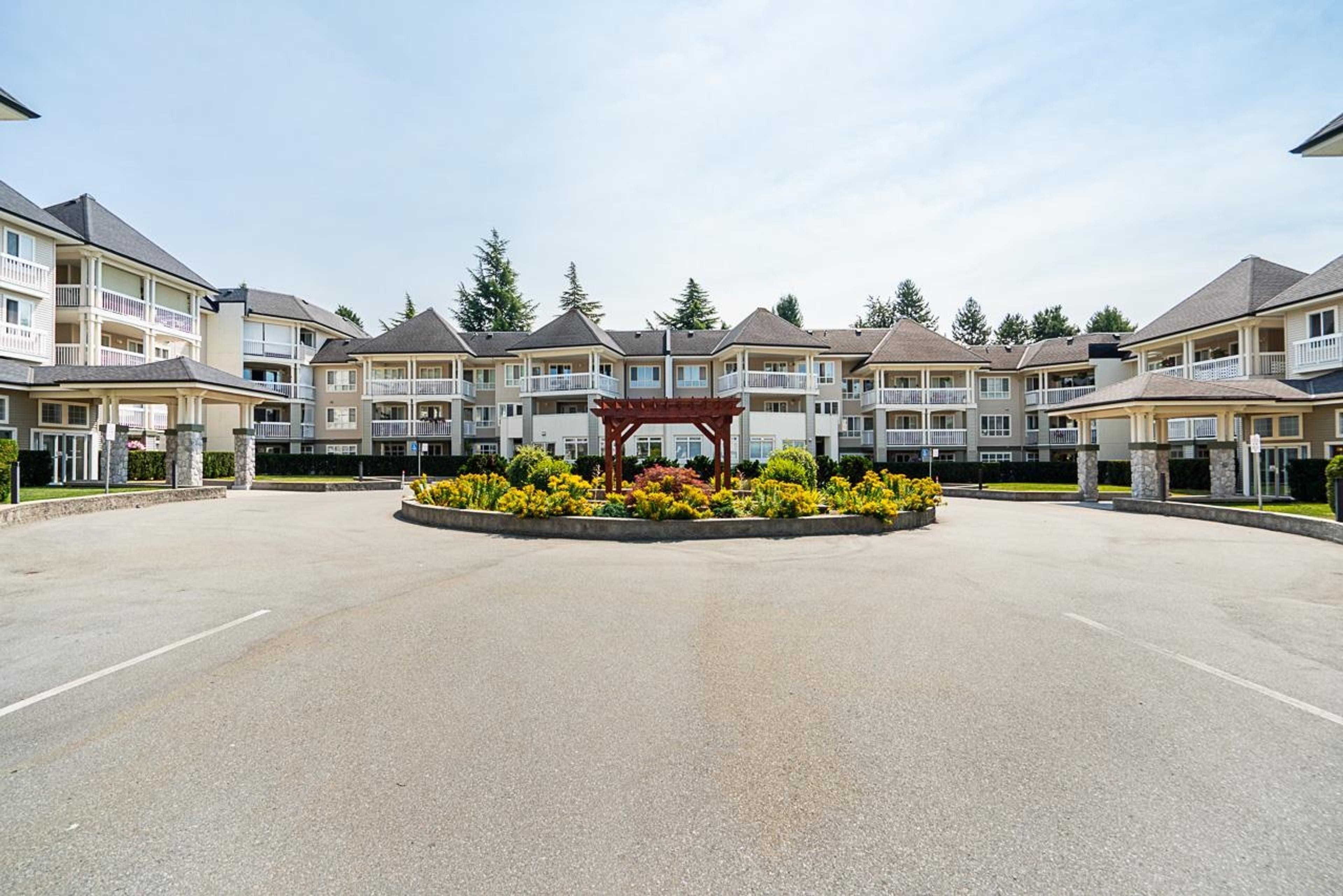 22022 49 Avenue Avenue, Langley - Exteriors - Full Complex View - Photo 5