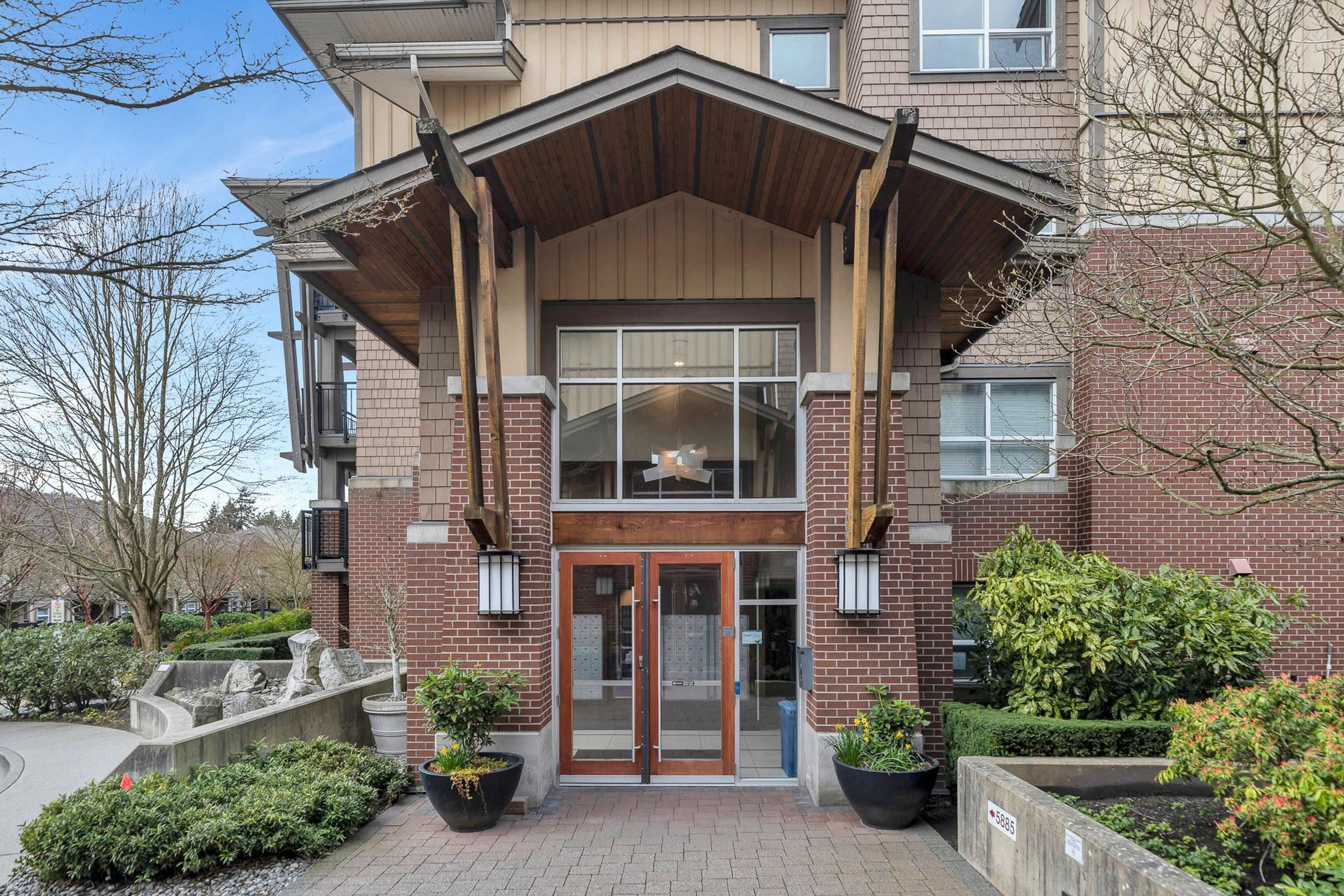 5881 Irmin Street, Burnaby - Exteriors - Photo 2