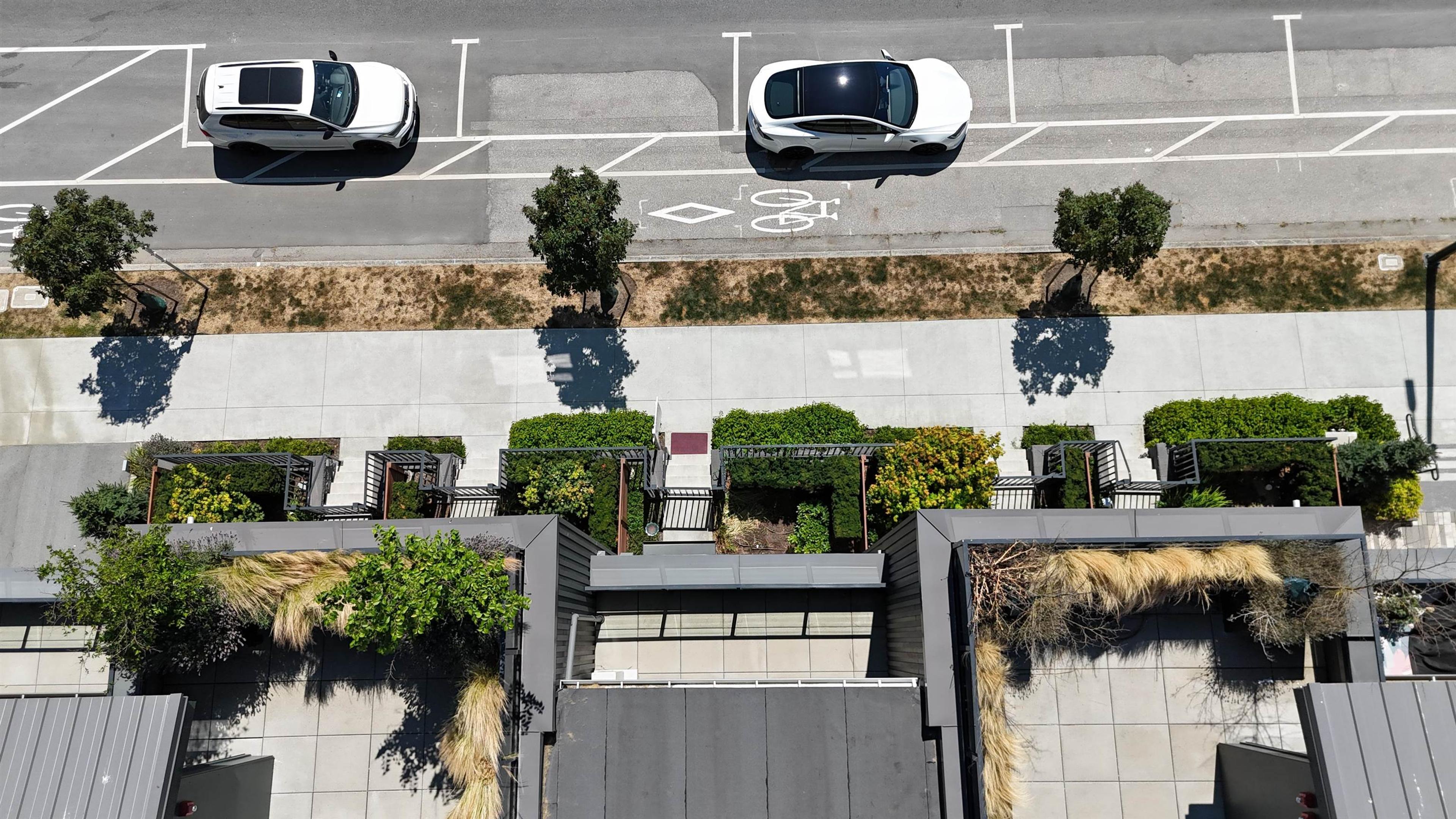 755 W 49th Avenue, Vancouver - Exteriors - Drone/Aerial View - Photo 2