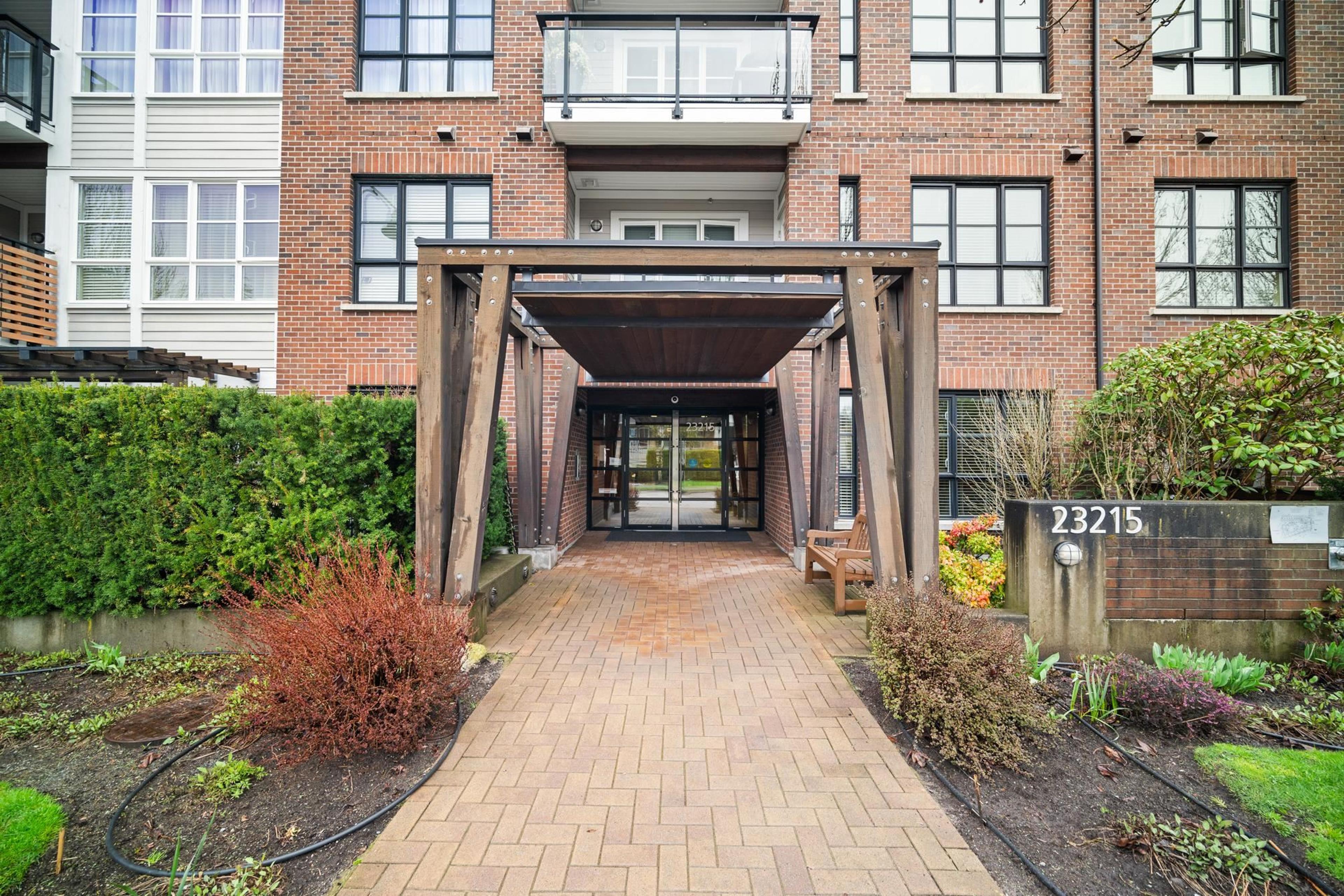 23215 Billy Brown Road, Langley - Exteriors - Photo 3