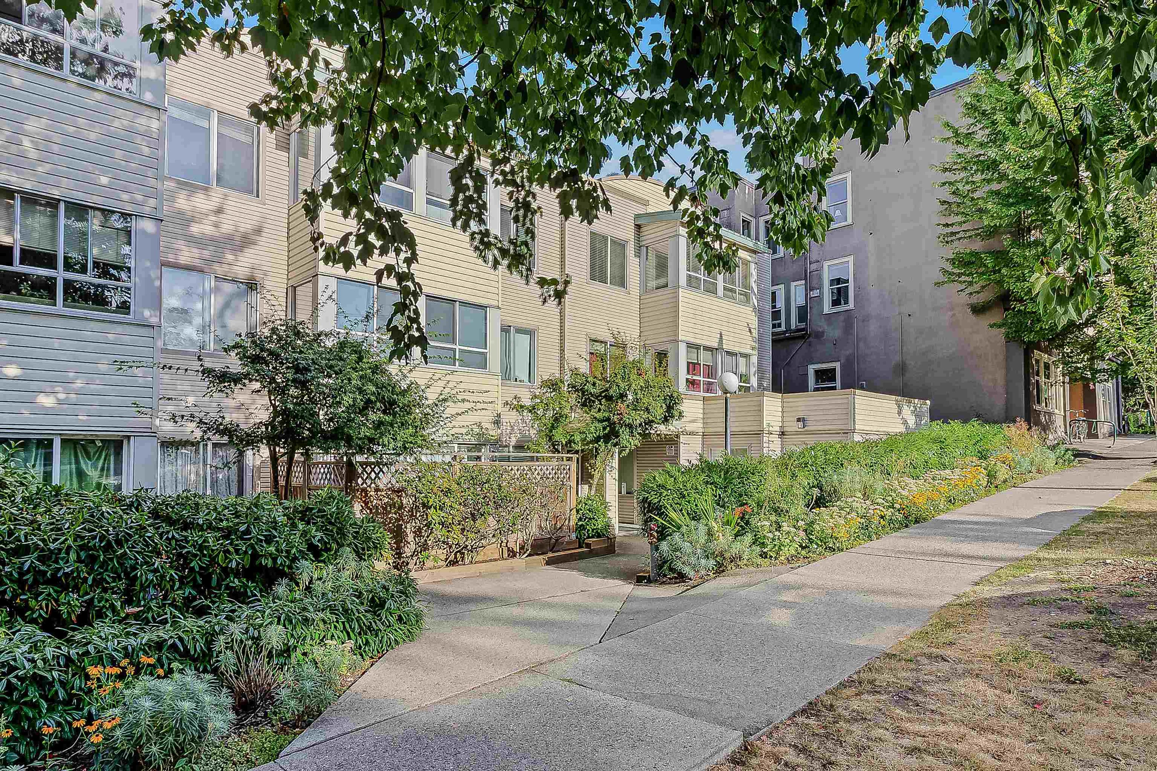 3624 Fraser Street, Vancouver - Exteriors - Photo 4