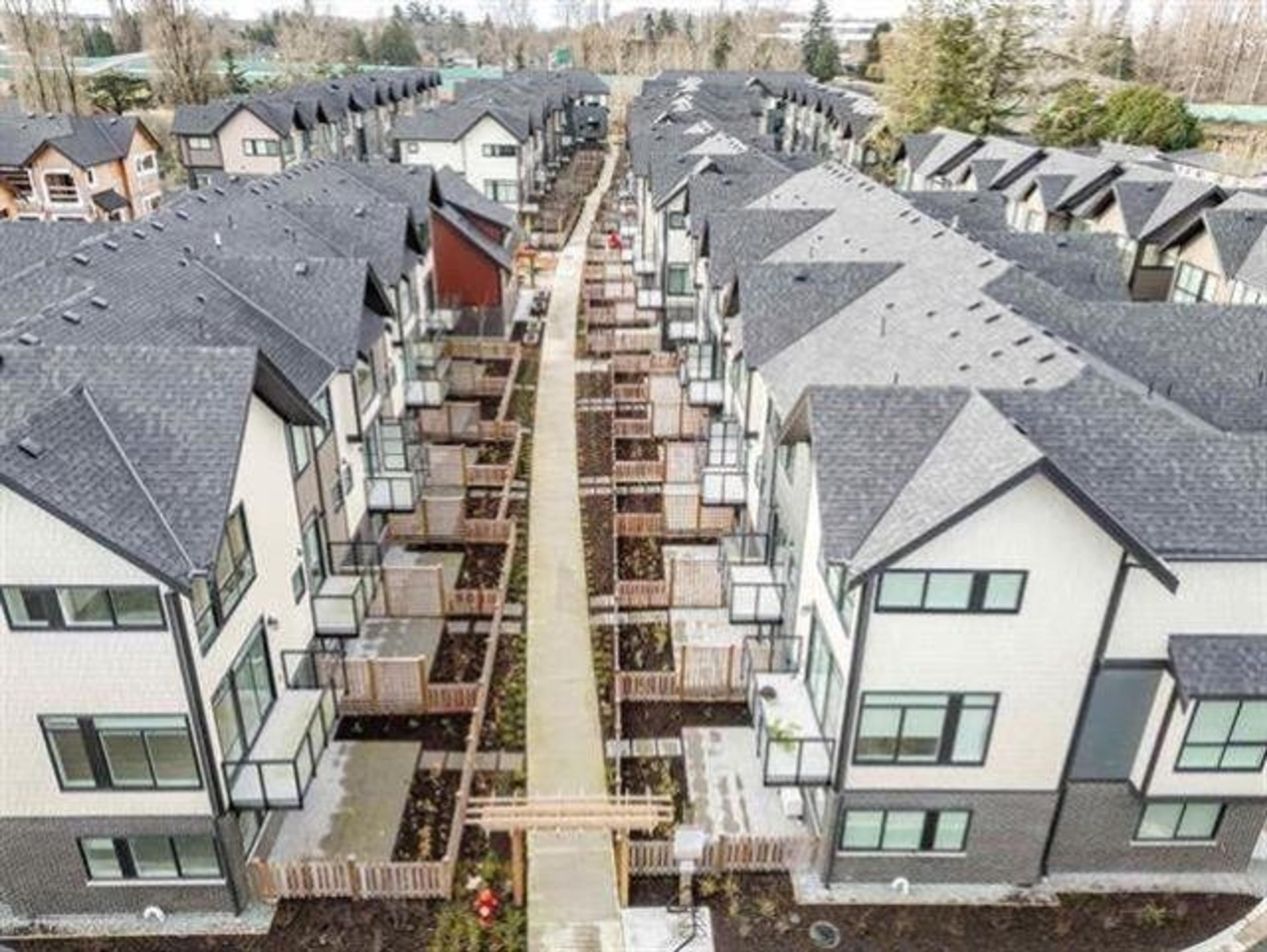 4337 Boundary Road, Richmond - Exteriors - Full Complex View, Drone/Aerial View - Photo 3