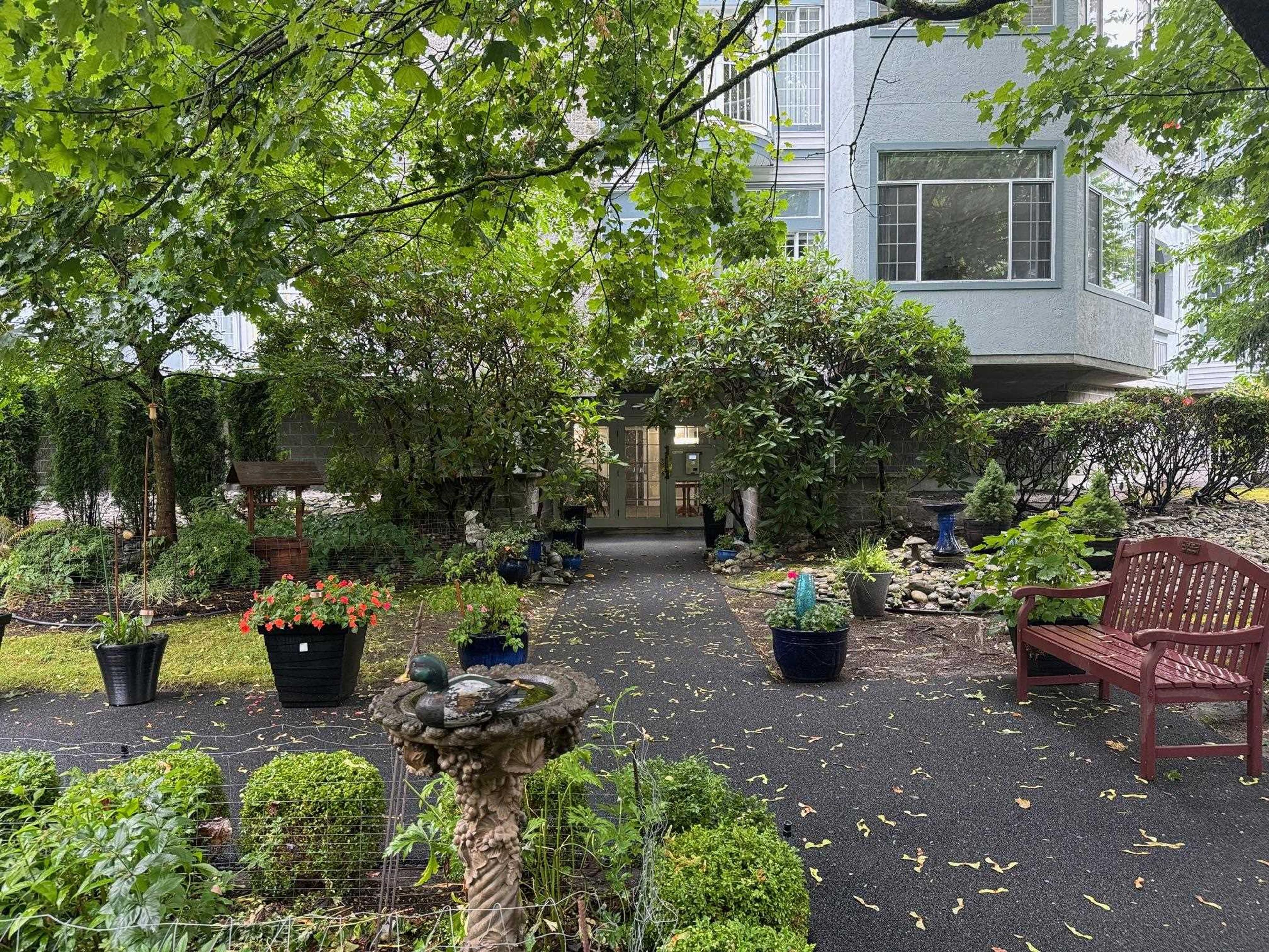 7651 Abercrombie Drive, Richmond - Exteriors - Photo 1