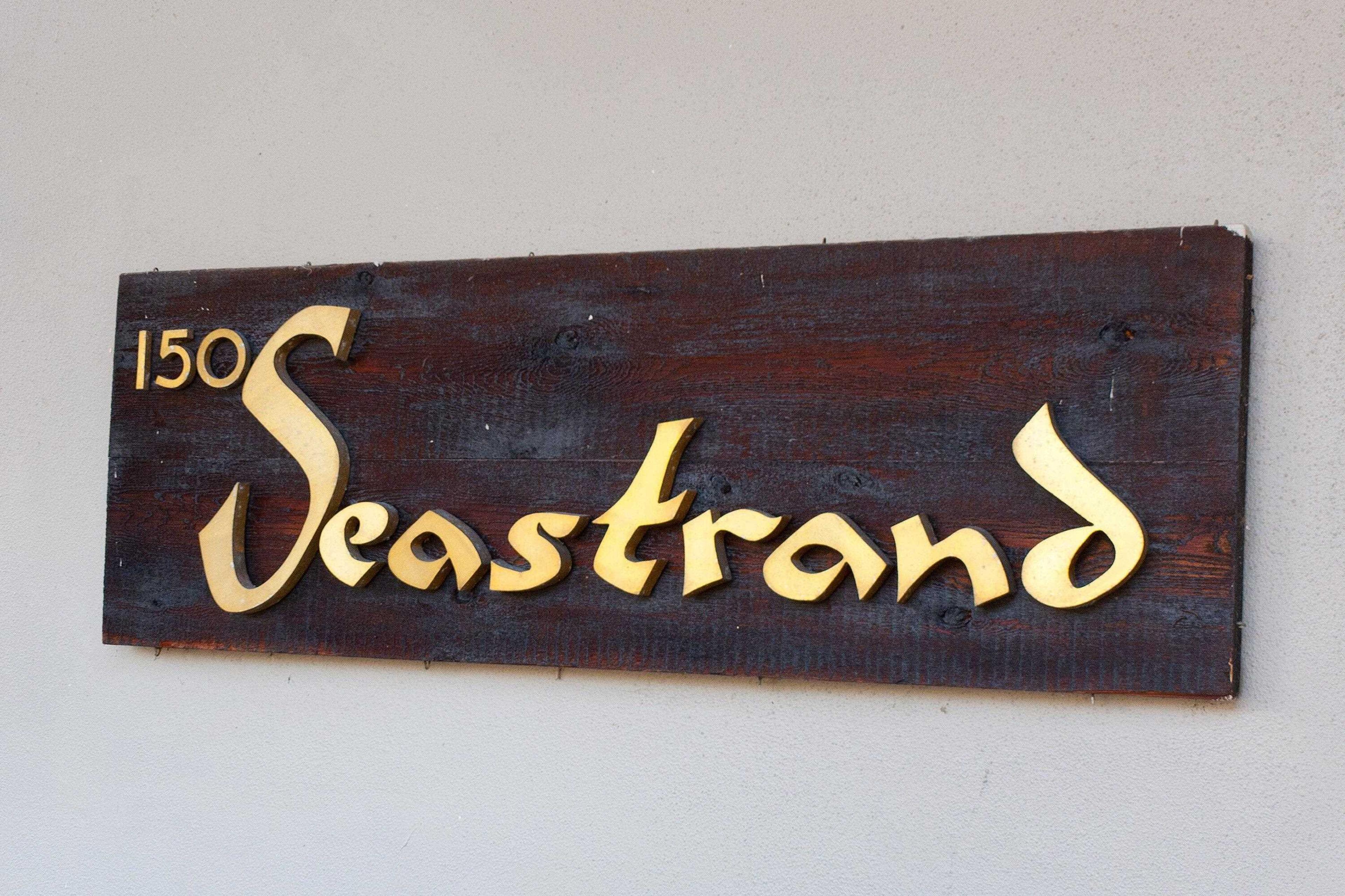 150 24th Street, West Vancouver - Exteriors - Photo 2