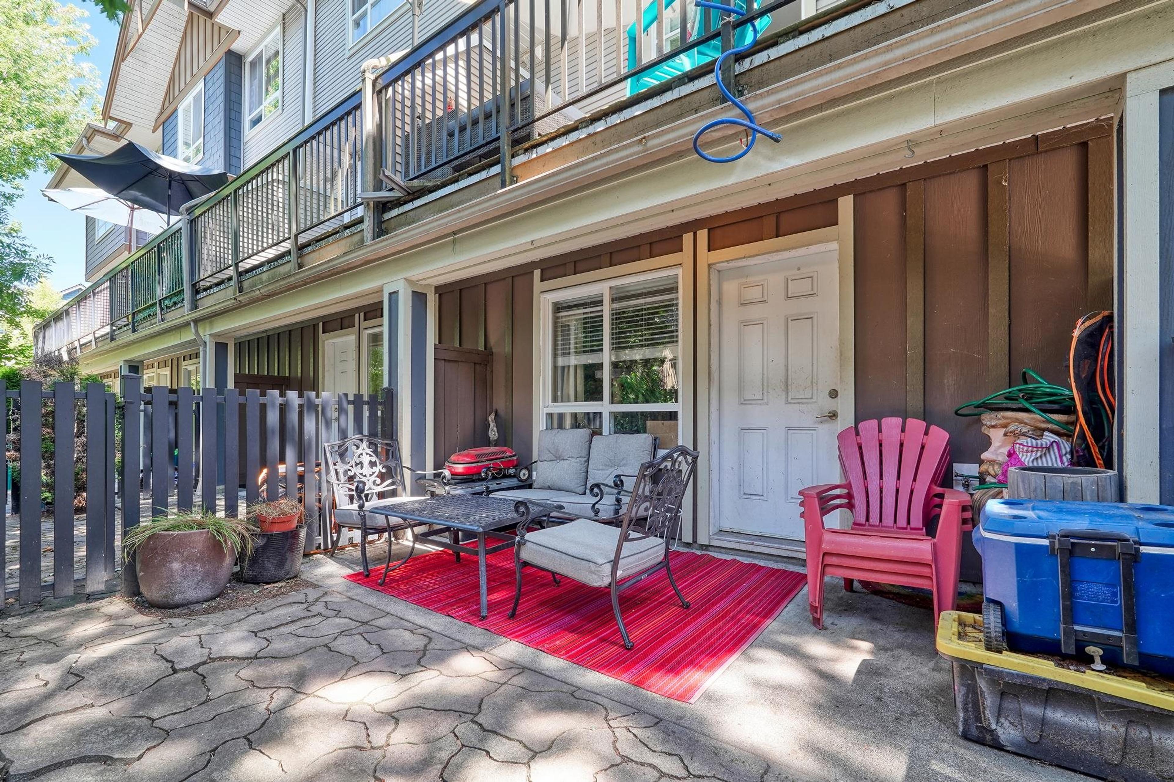 7088 191 Street, Surrey - Outdoor Amenities - Garden / Yard/ Backyard/ Porch/ Deck - Photo 2