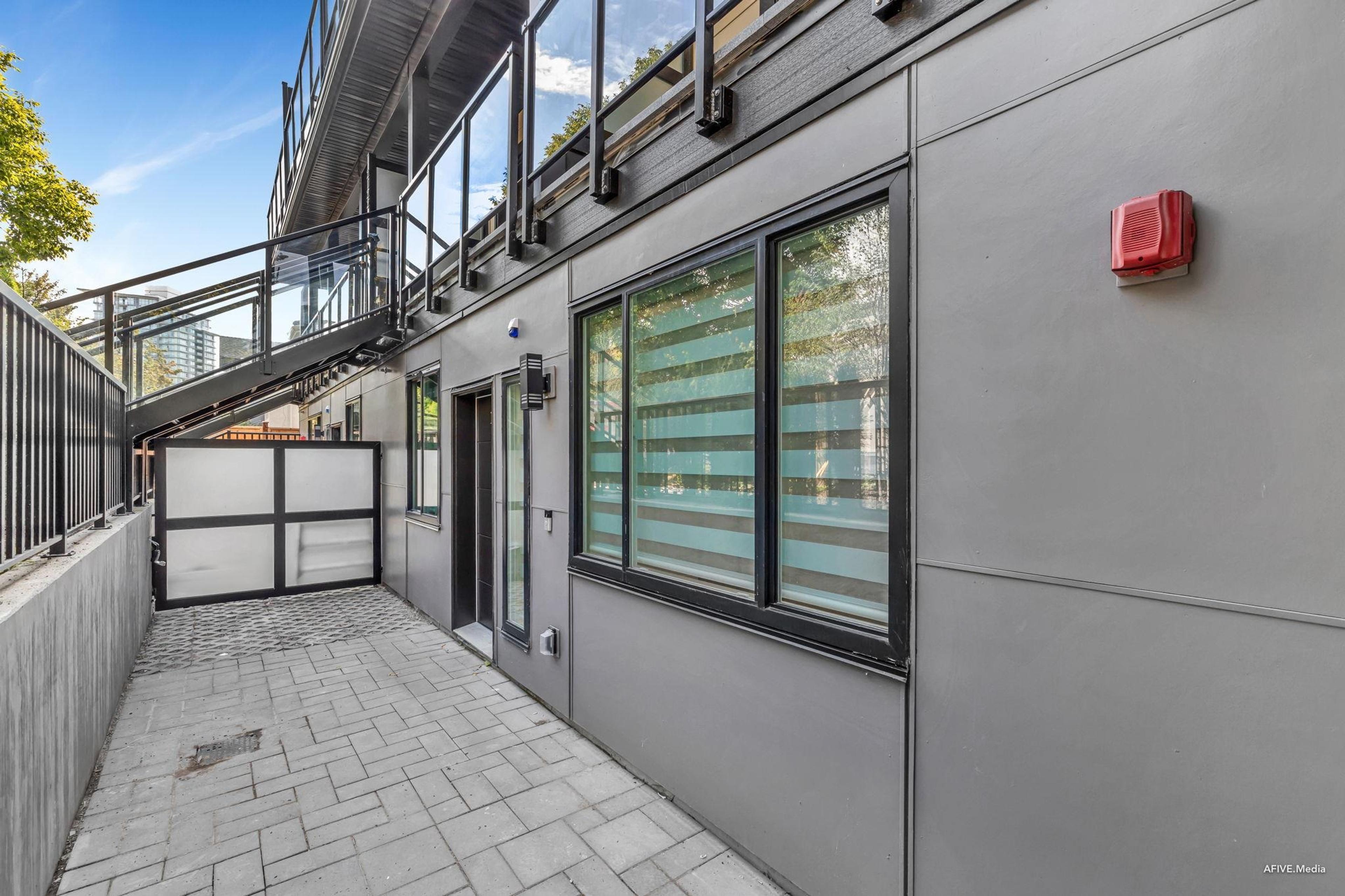 2122 E 32nd Avenue, Vancouver - Exteriors - Photo 13