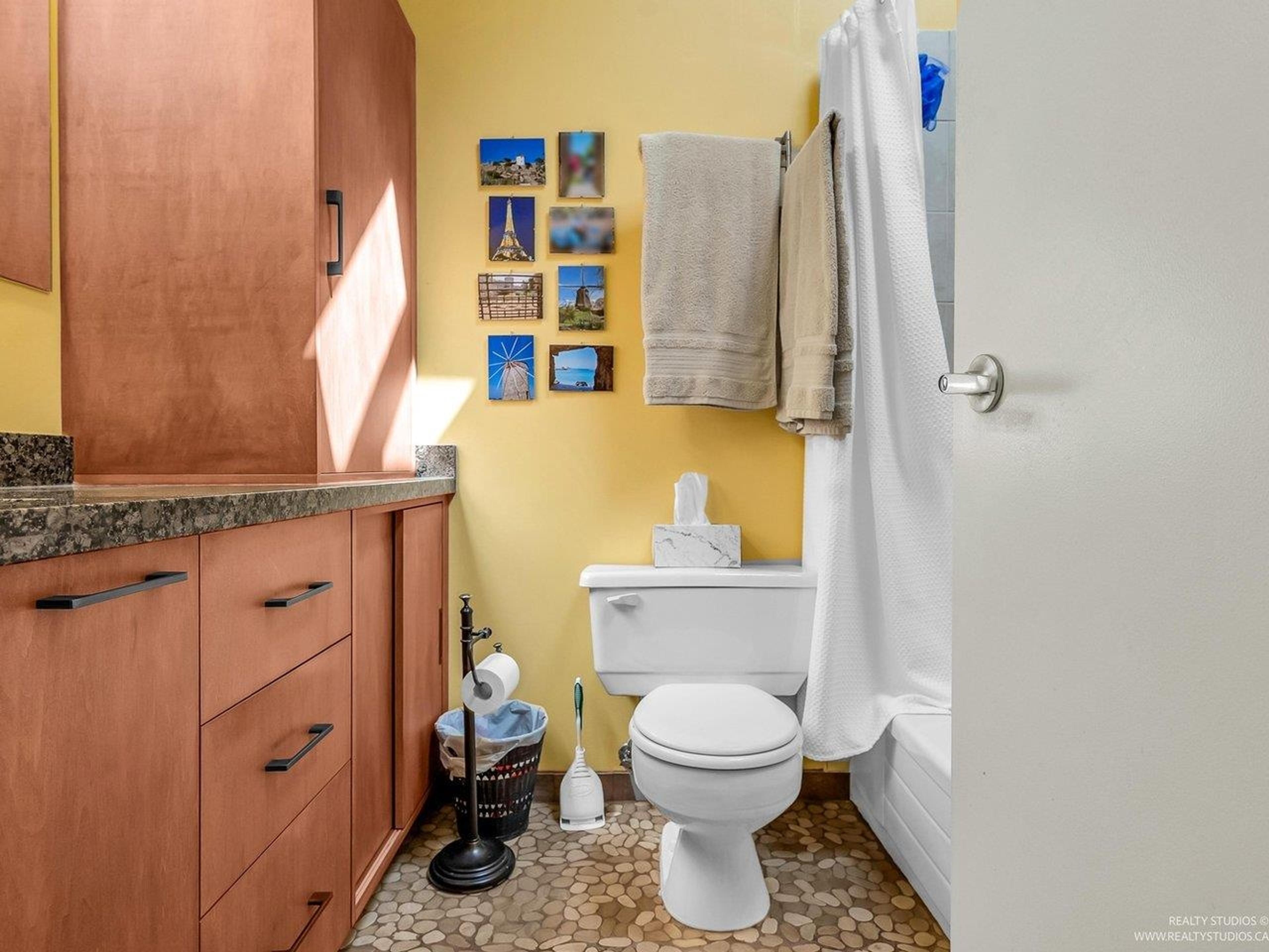 2243 Oak Street, Vancouver - Exteriors - Photo 6