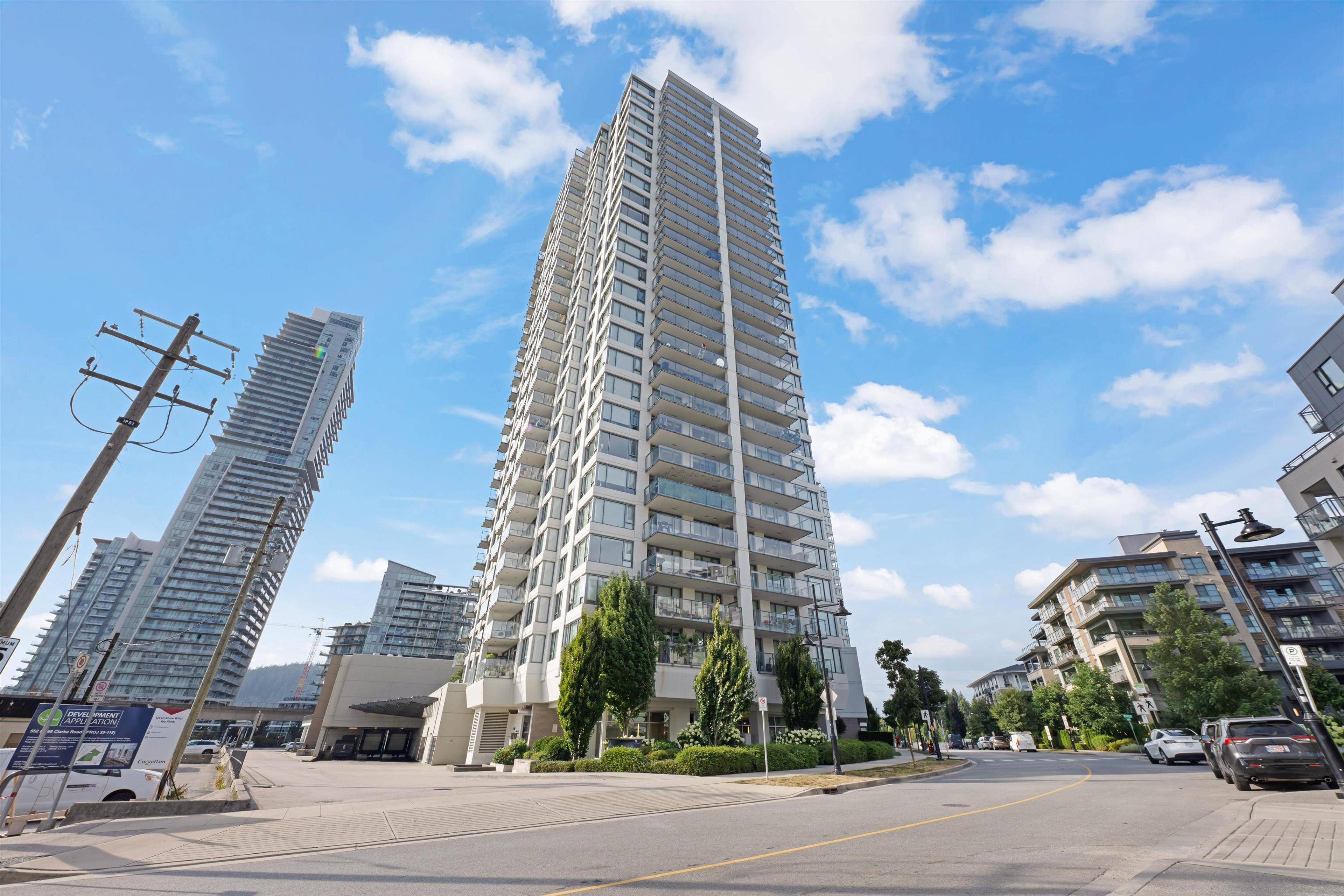 570 Emerson Street, Coquitlam - Exteriors - Photo 3