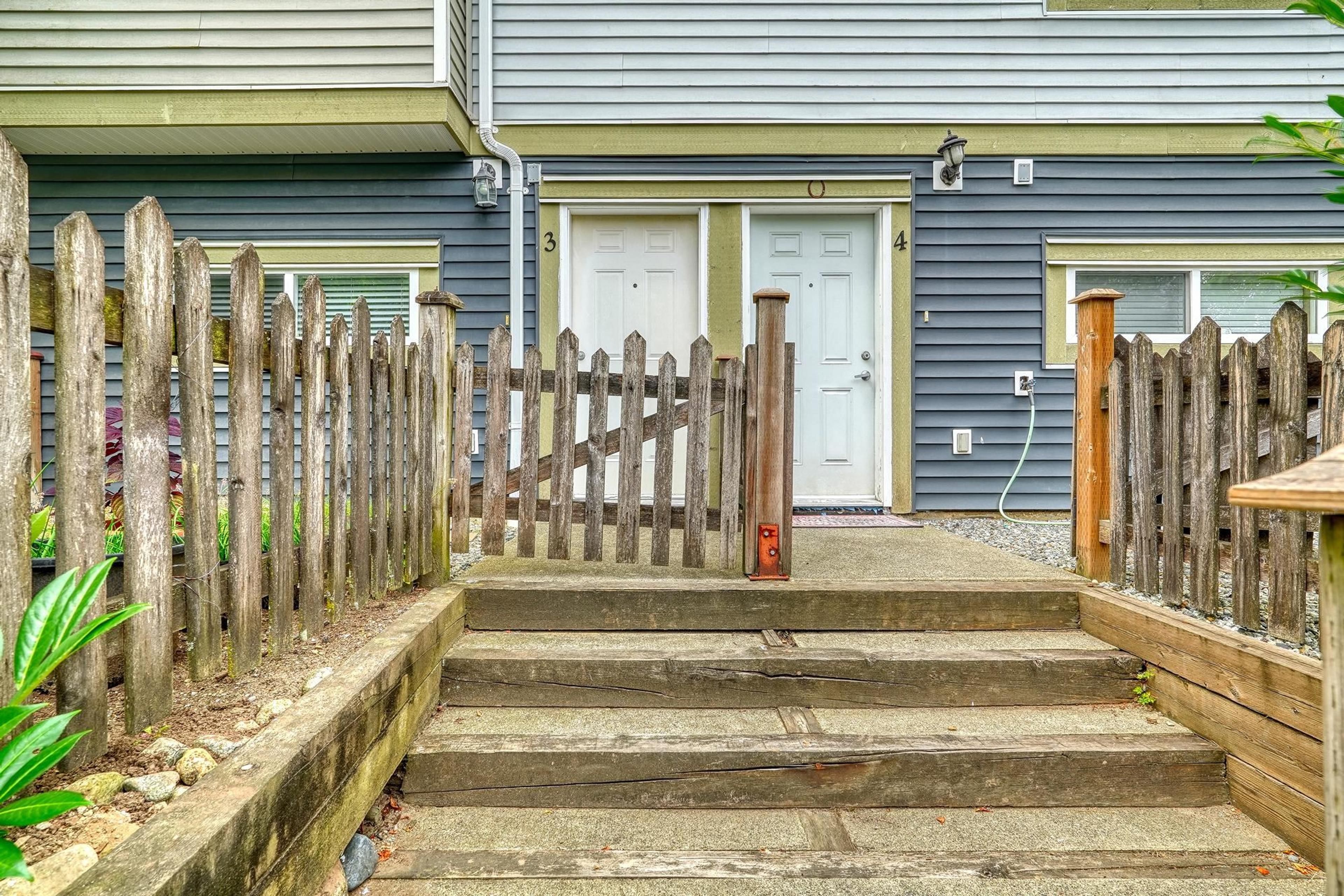 9277 121 Street, Surrey - Exteriors - Photo 3