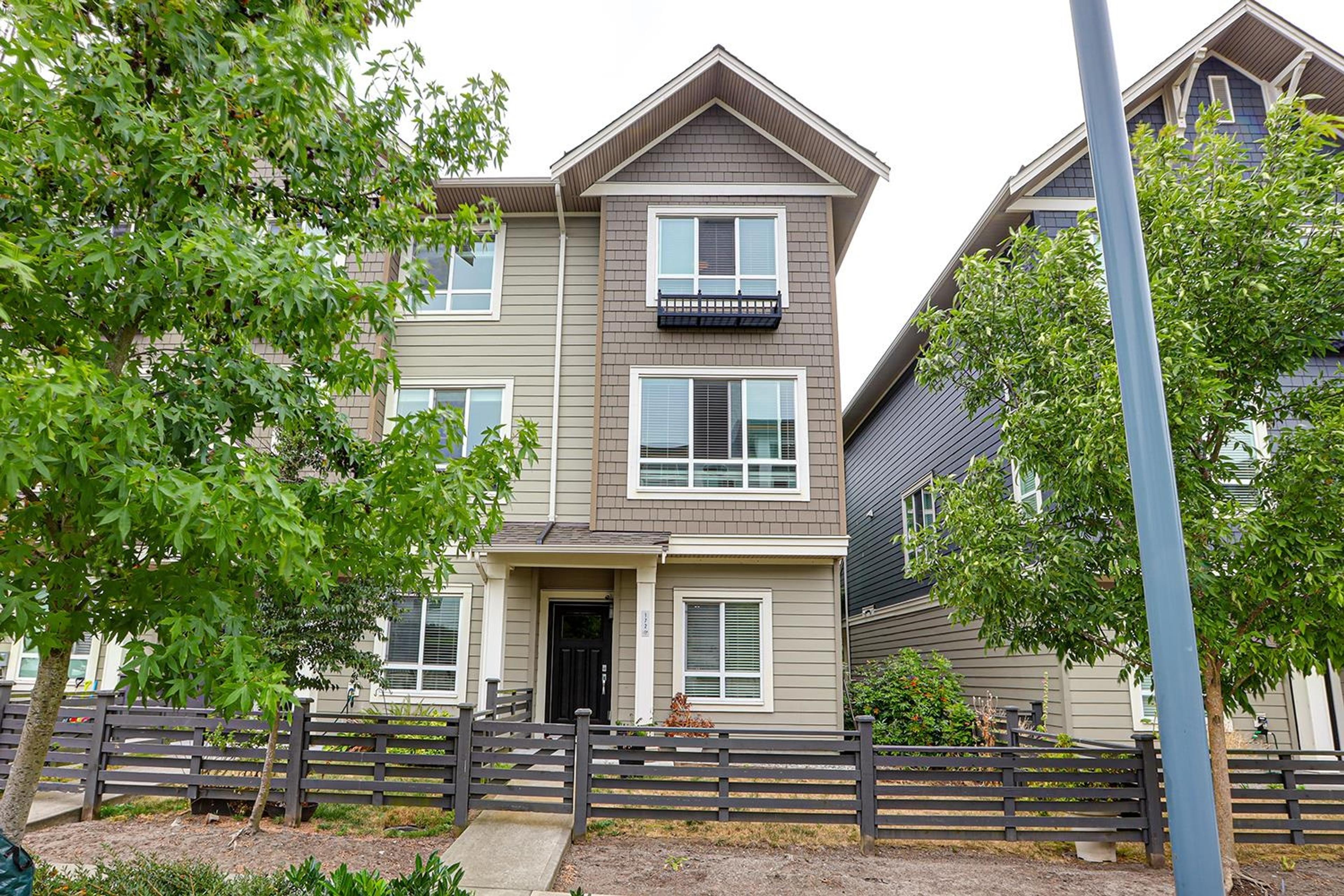 1894 Osprey Drive, Tsawwassen - Exteriors - Photo 2