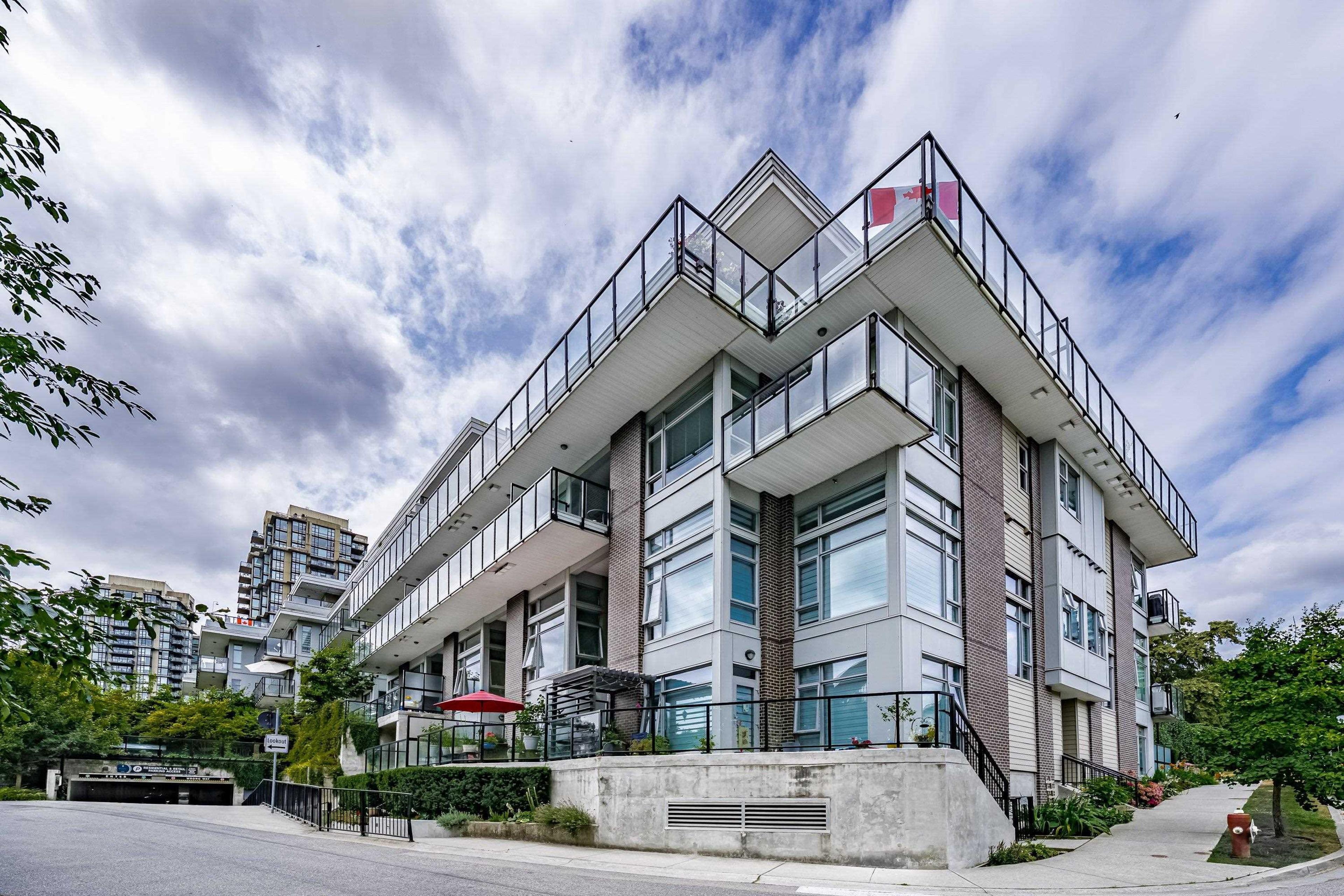 28 E Royal Avenue, New Westminster - Exteriors - Photo 6