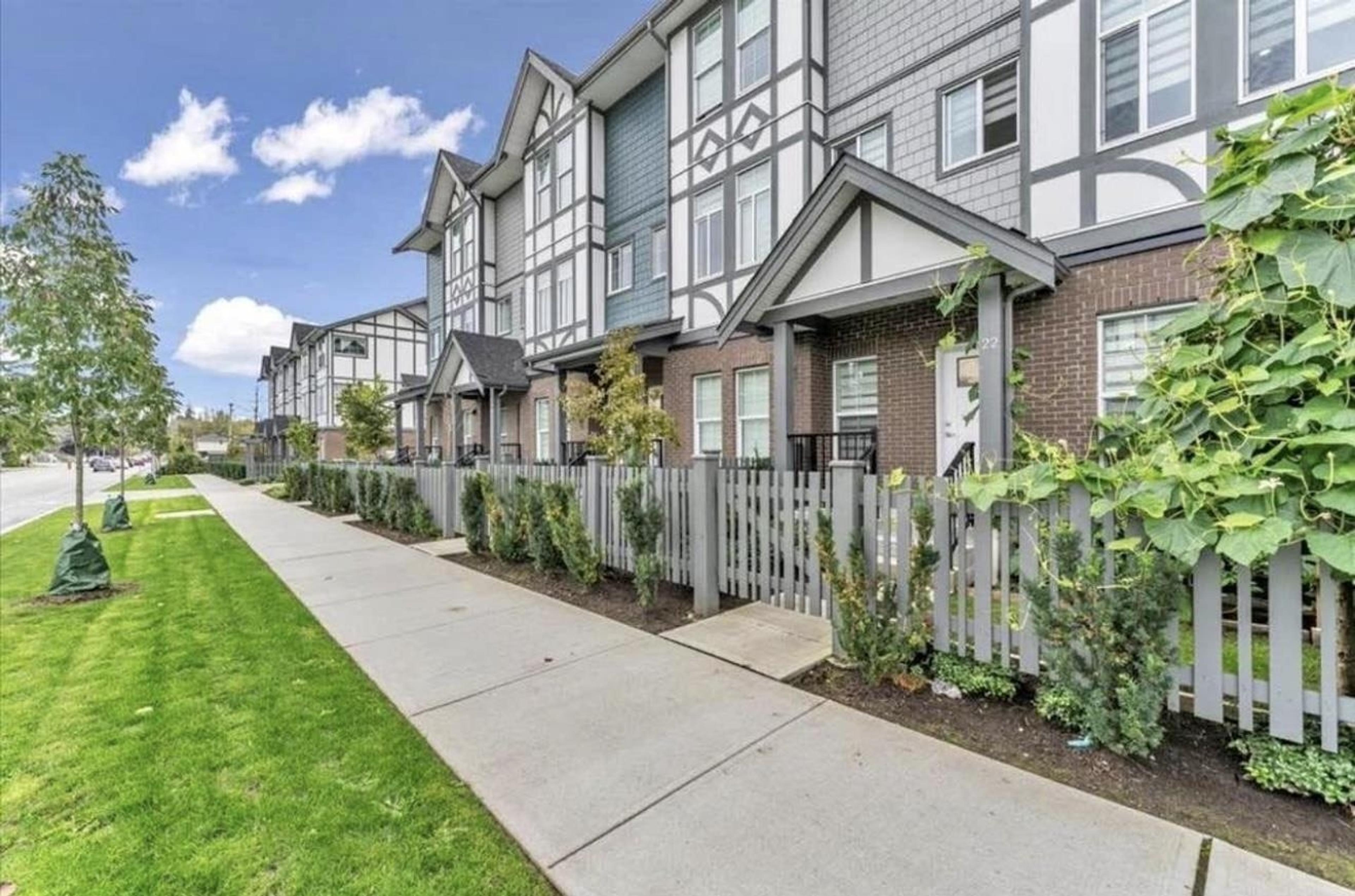 17528 60 Avenue, Surrey - Exteriors - Full Complex View - Photo 5