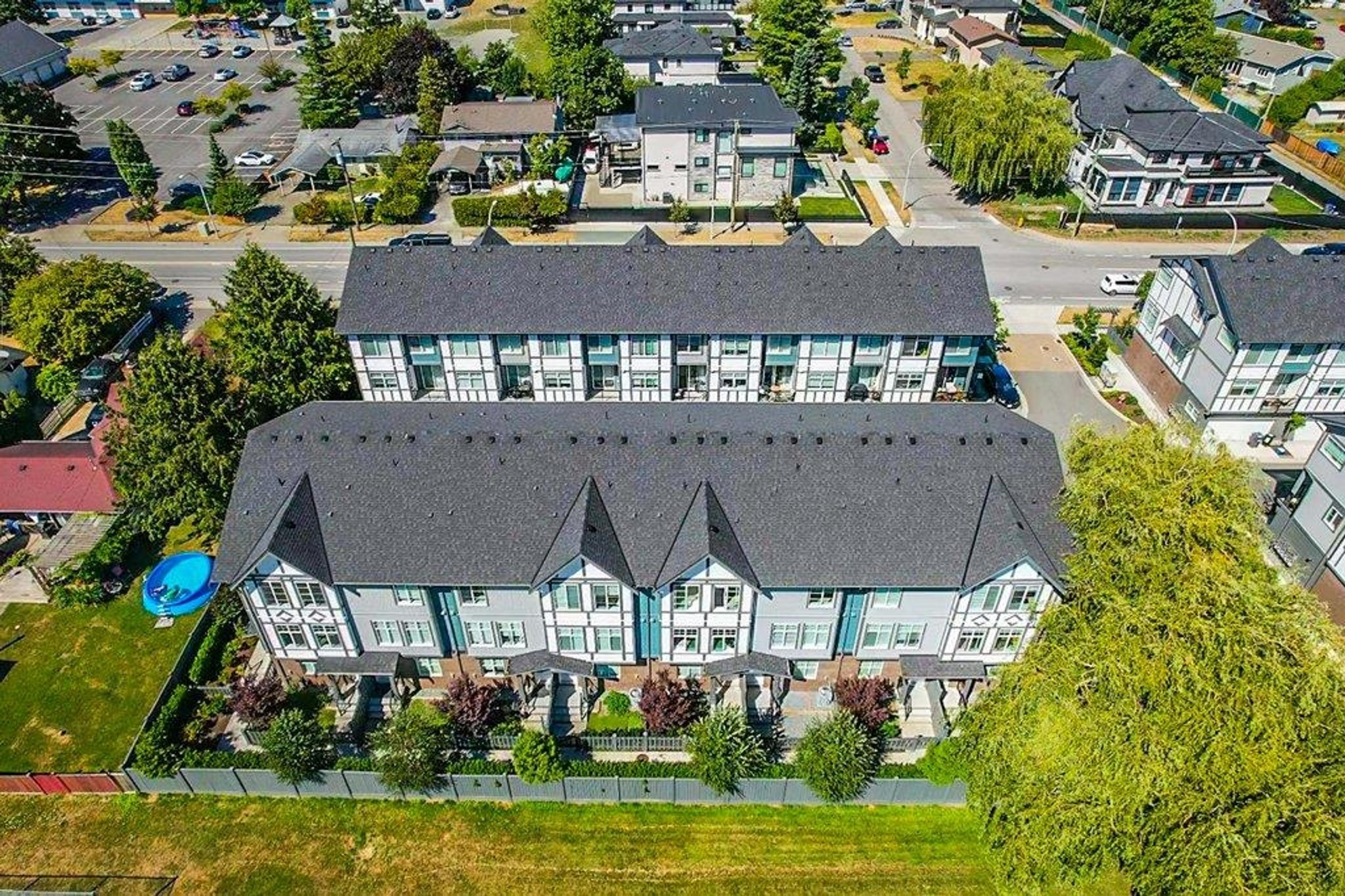 17528 60 Avenue, Surrey - Exteriors - Full Complex View, Drone/Aerial View - Photo 6