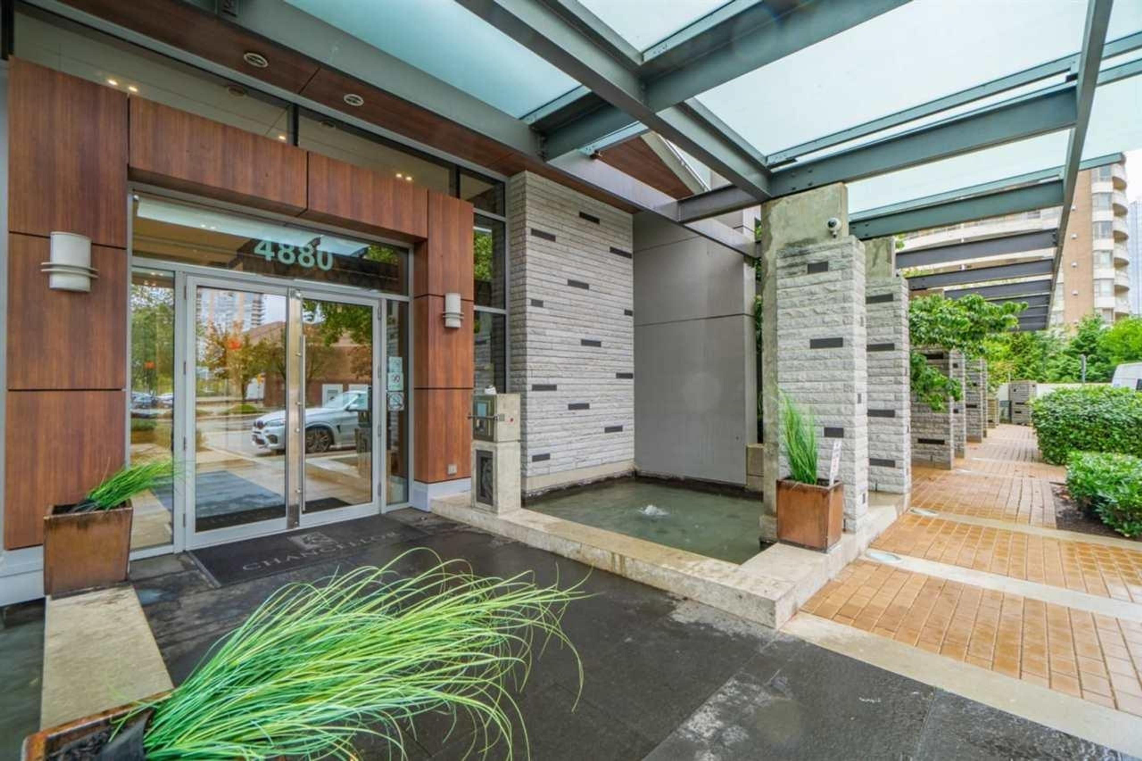 4880 Bennett Street, Burnaby - Exteriors - Photo 1