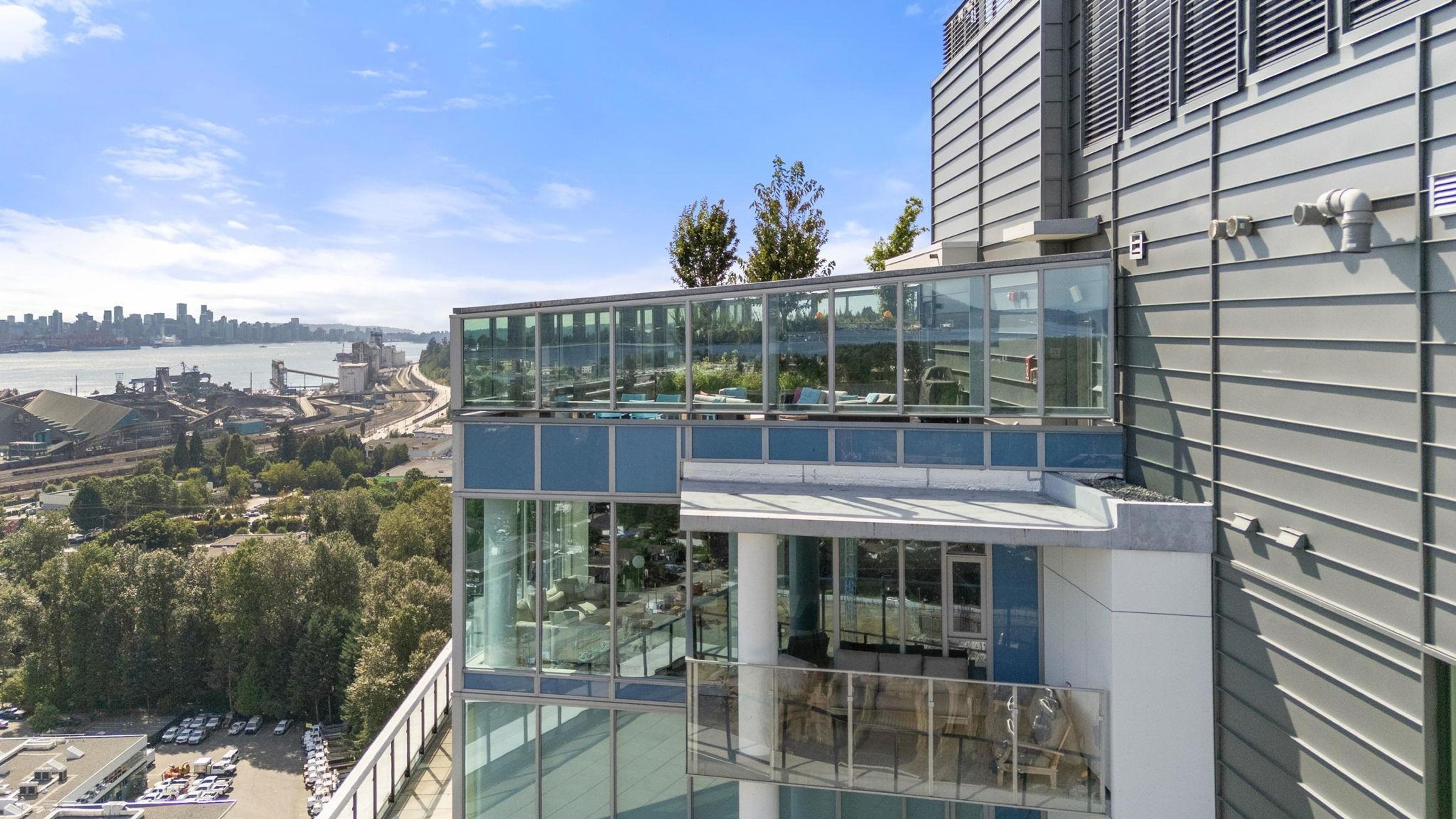 1401 Hunter Street, North Vancouver - Exteriors - Photo 1