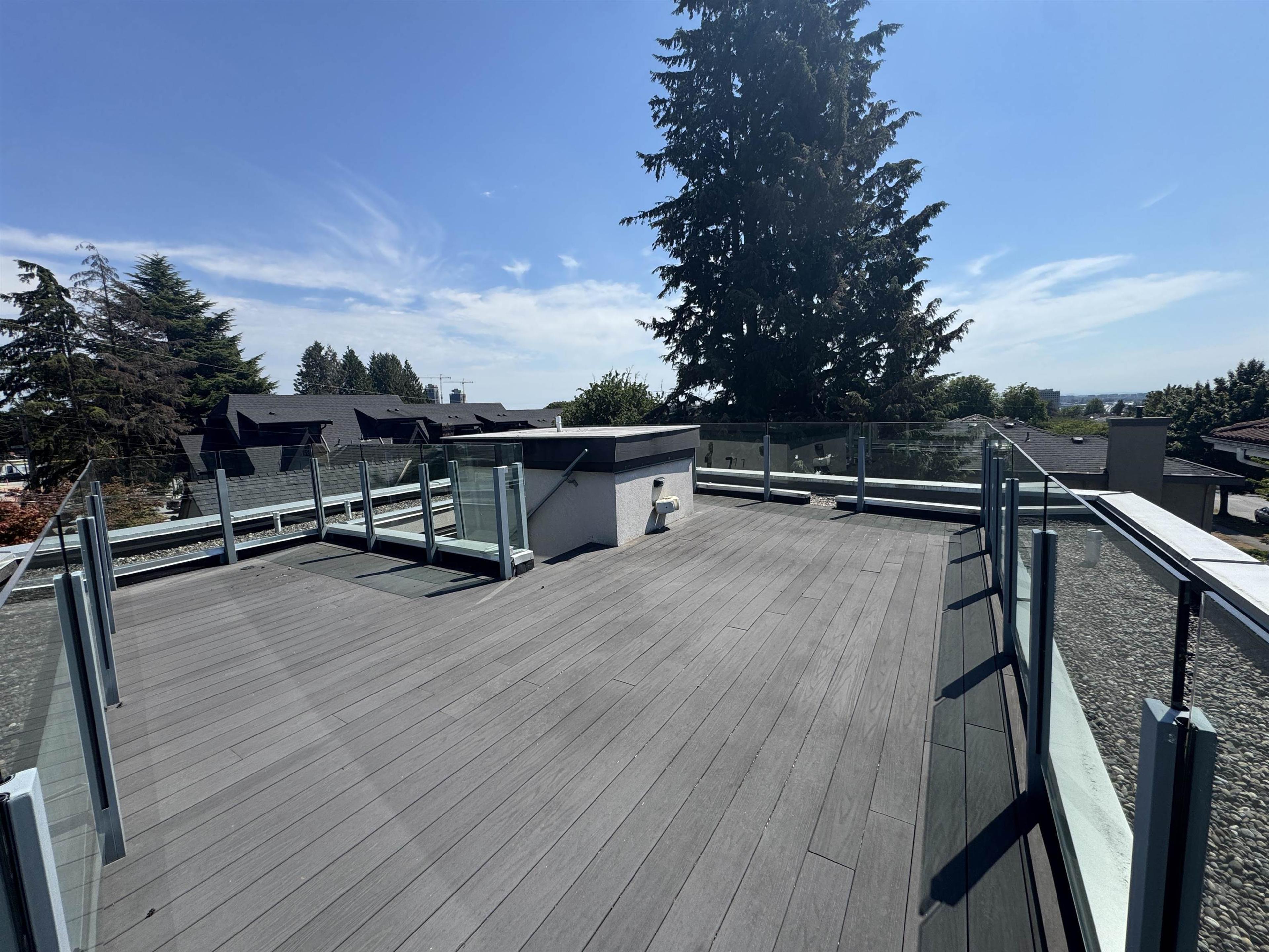 1076 PARK DRIVE - 23