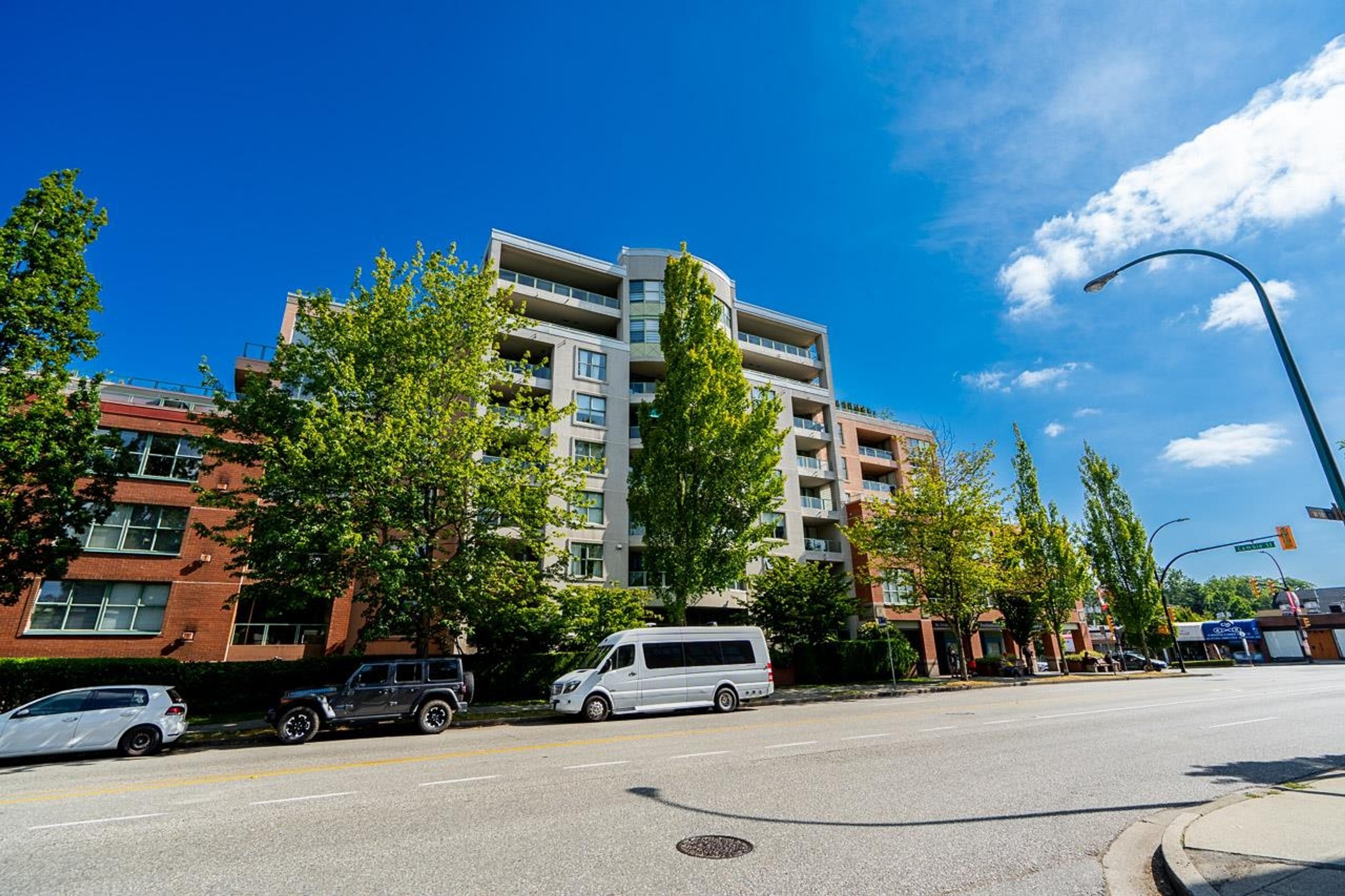 503 W 16th Avenue, Vancouver - Exteriors - Photo 1