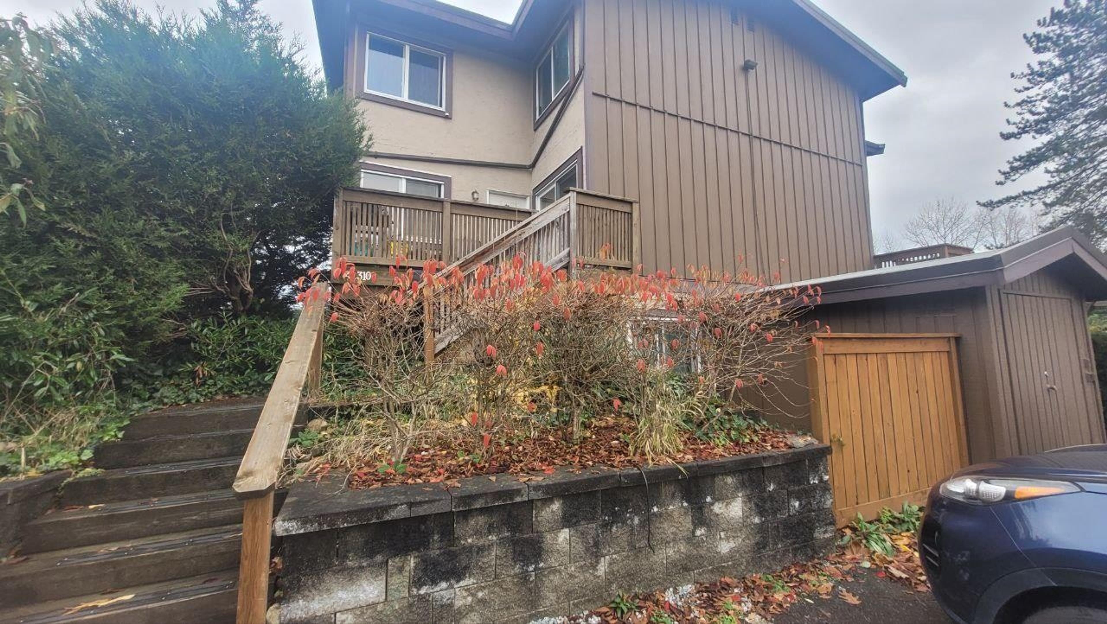 310 Highland Way, Port Moody - Exteriors - Photo 1