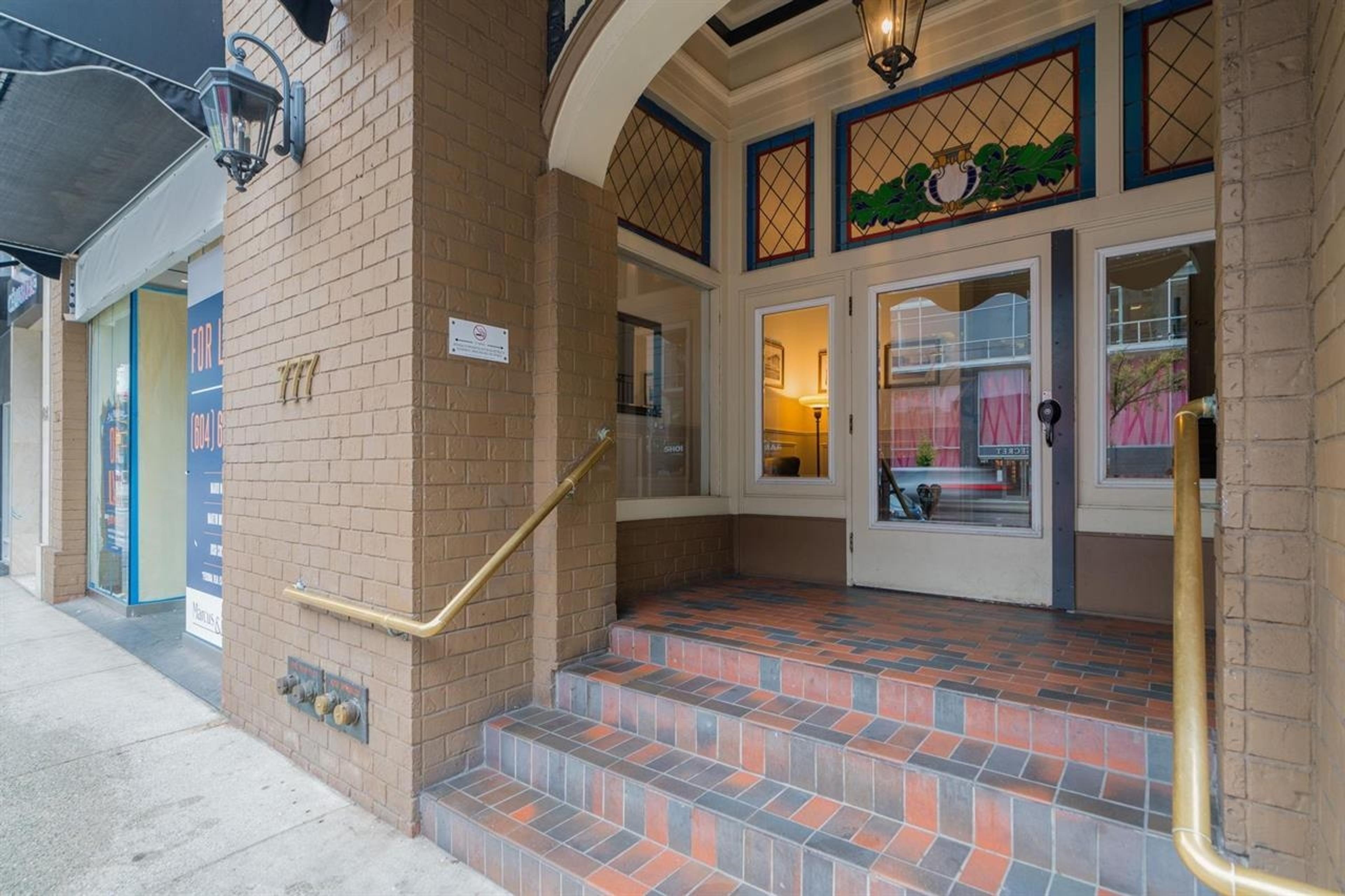 777 Burrard Street, Vancouver - Exteriors - Photo 3