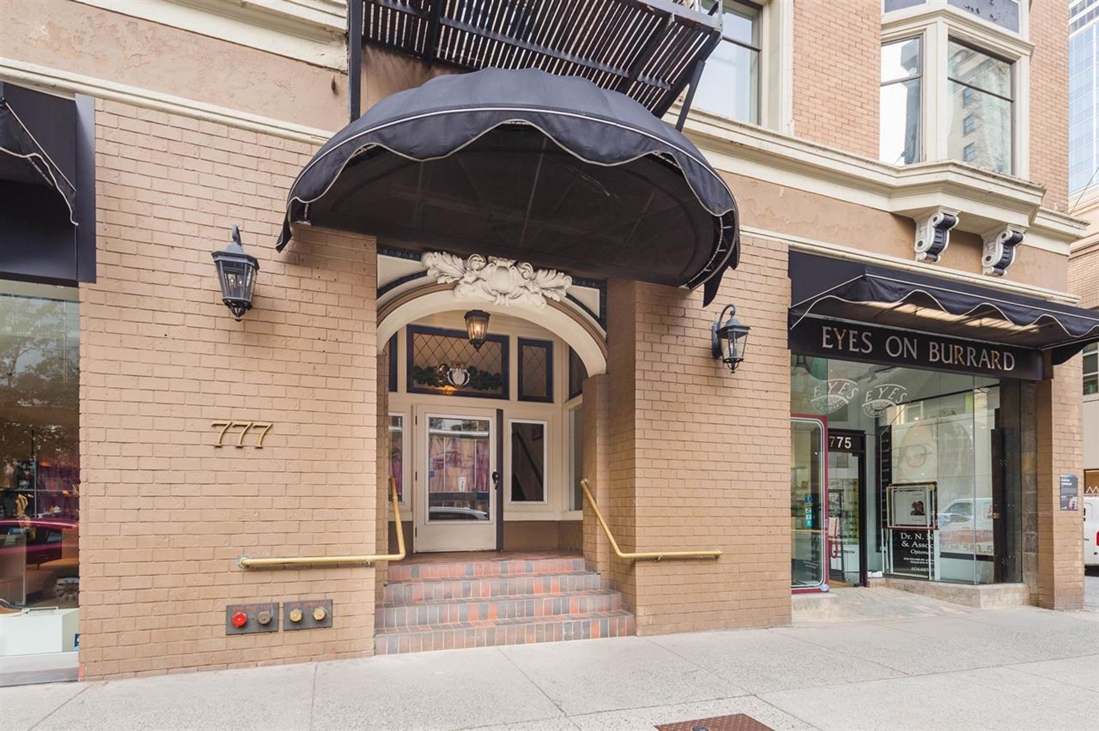 777 Burrard Street, Vancouver - Exteriors - Photo 4