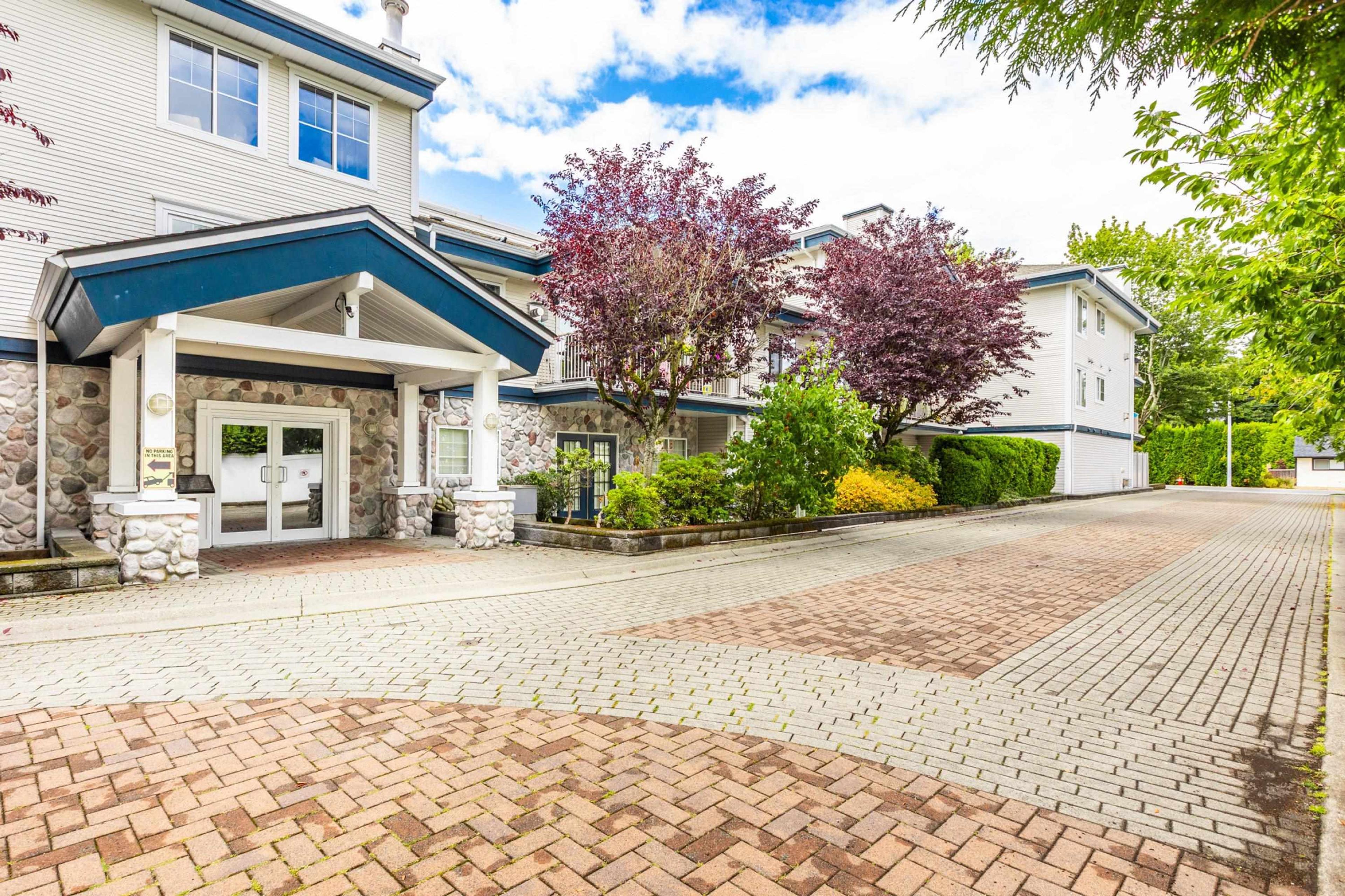 15298 20 Avenue, Surrey - Exteriors - Photo 1