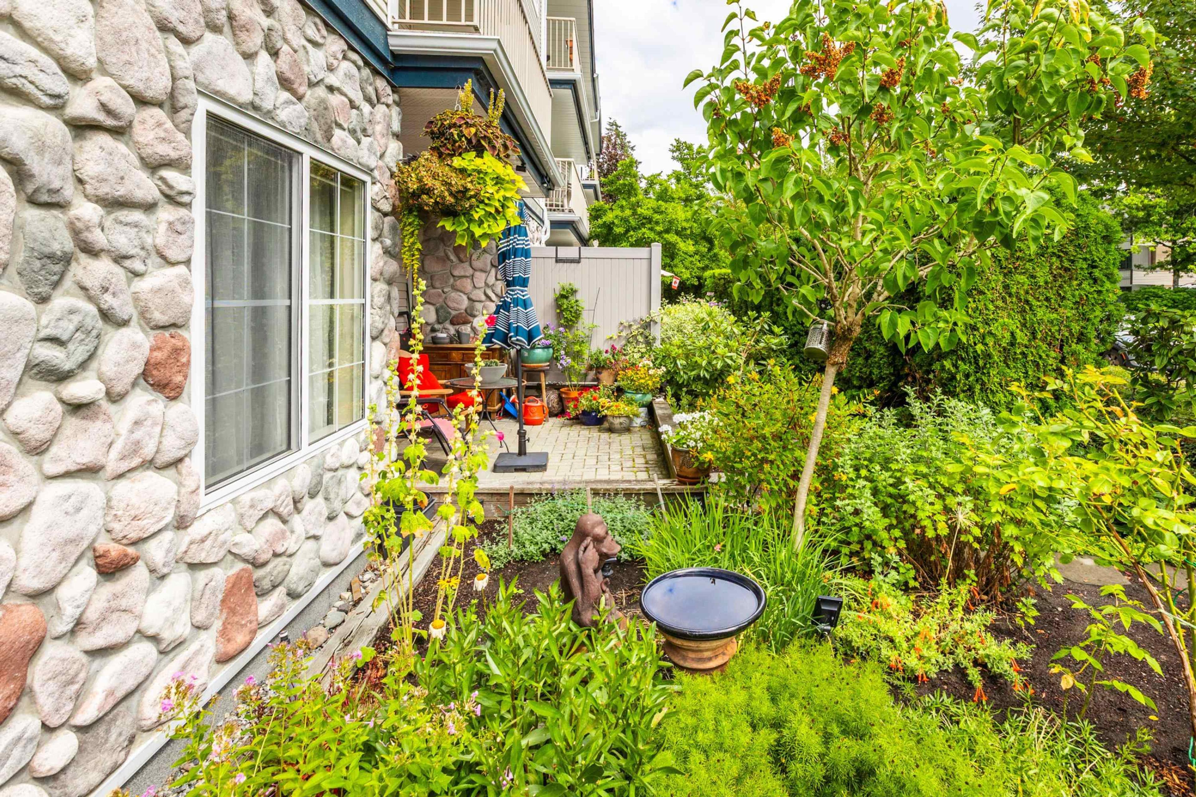 15298 20 Avenue, Surrey - Exteriors - Photo 3