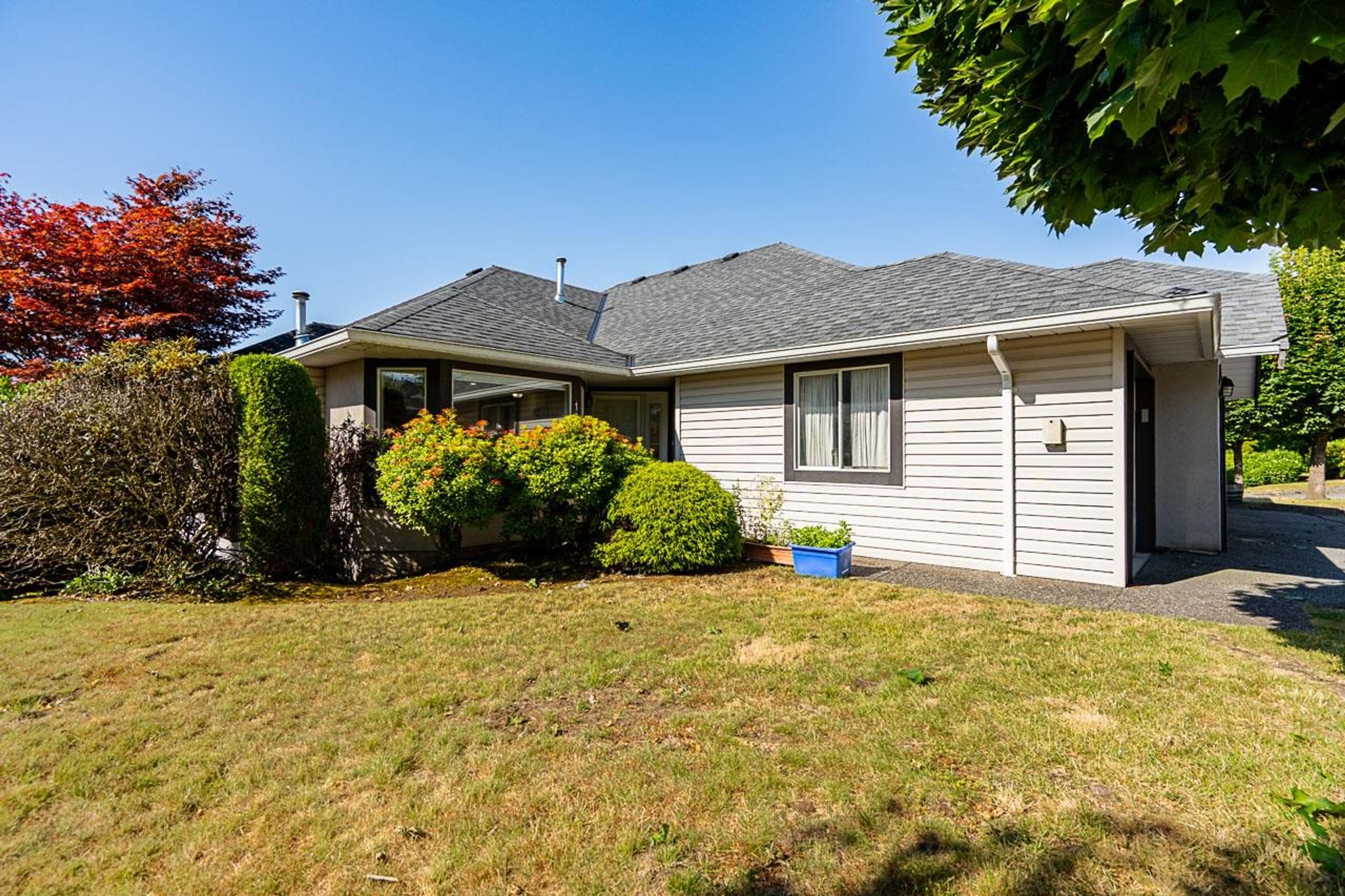 3160 Townline Road, Abbotsford - Exteriors - Photo 5