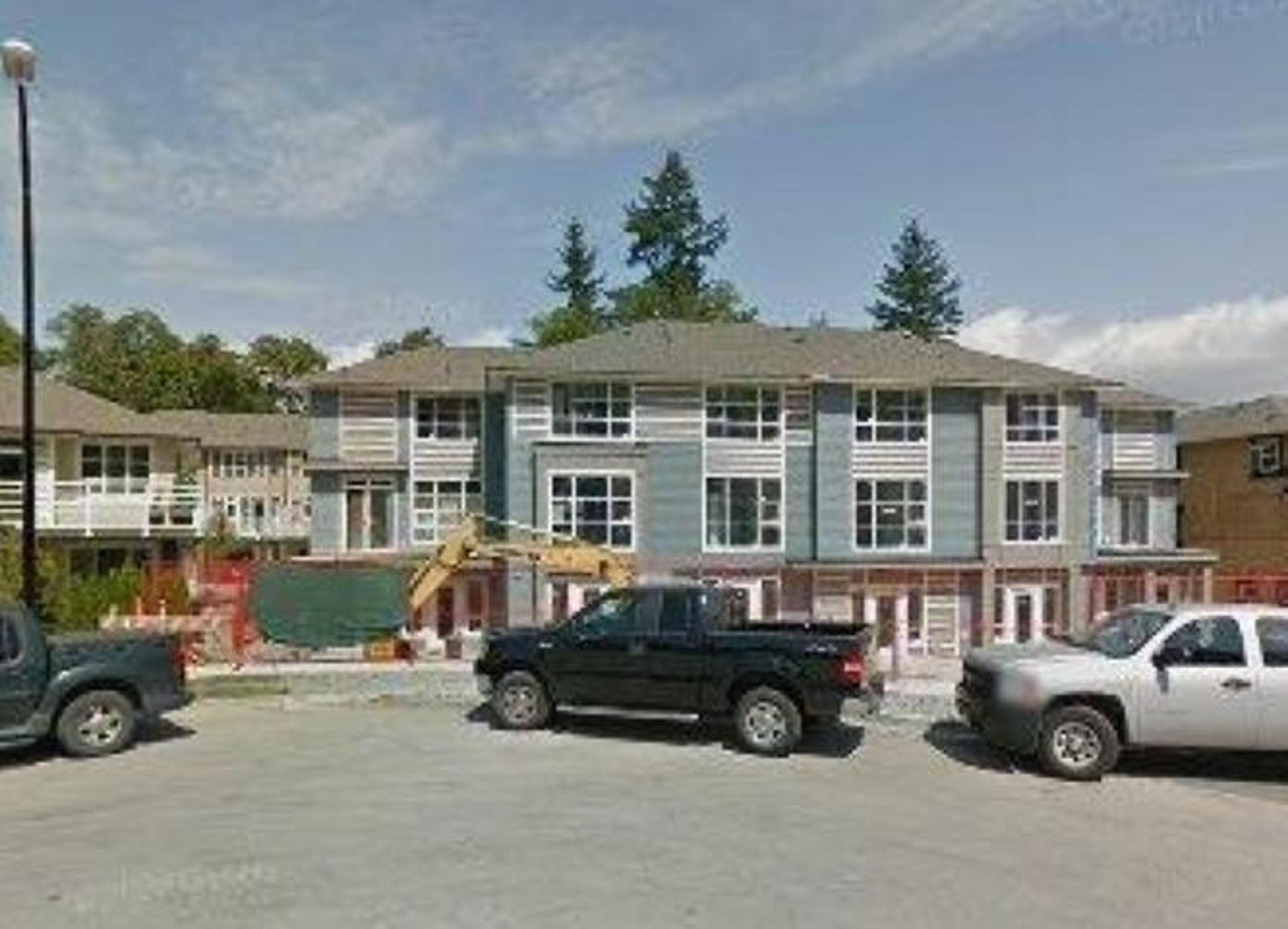 15405 31 Avenue, Surrey - Exteriors - Full Complex View - Photo 3