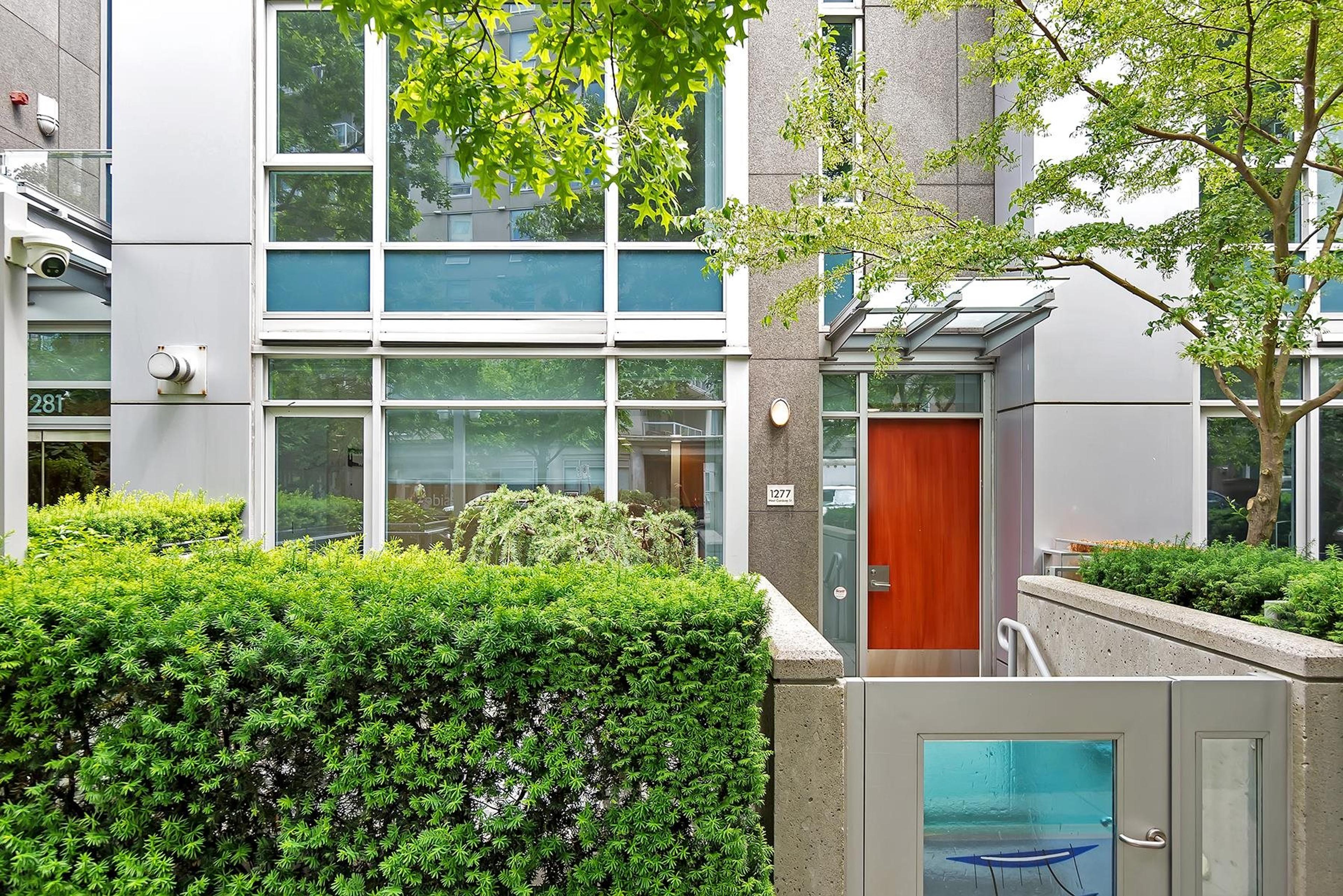 1281 W Cordova Street, Vancouver - Exteriors - Photo 1
