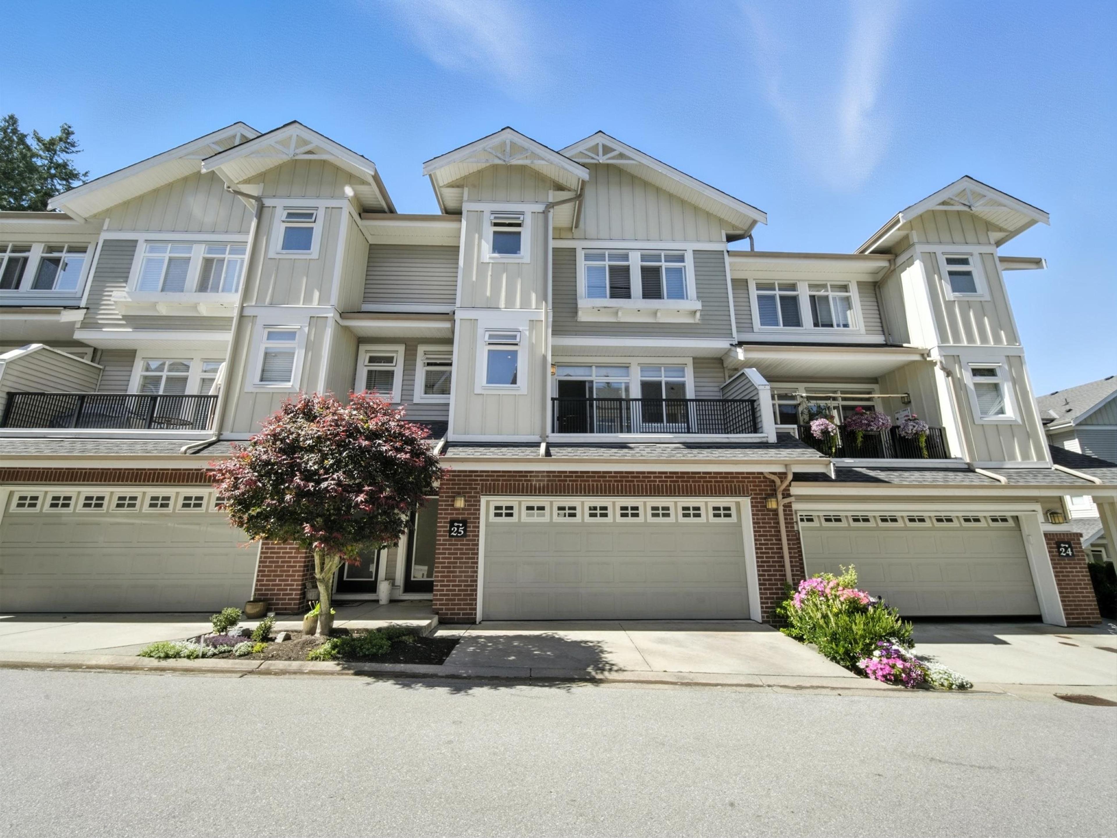 2925 King George Boulevard, Surrey - Exteriors - Full Complex View - Photo 1