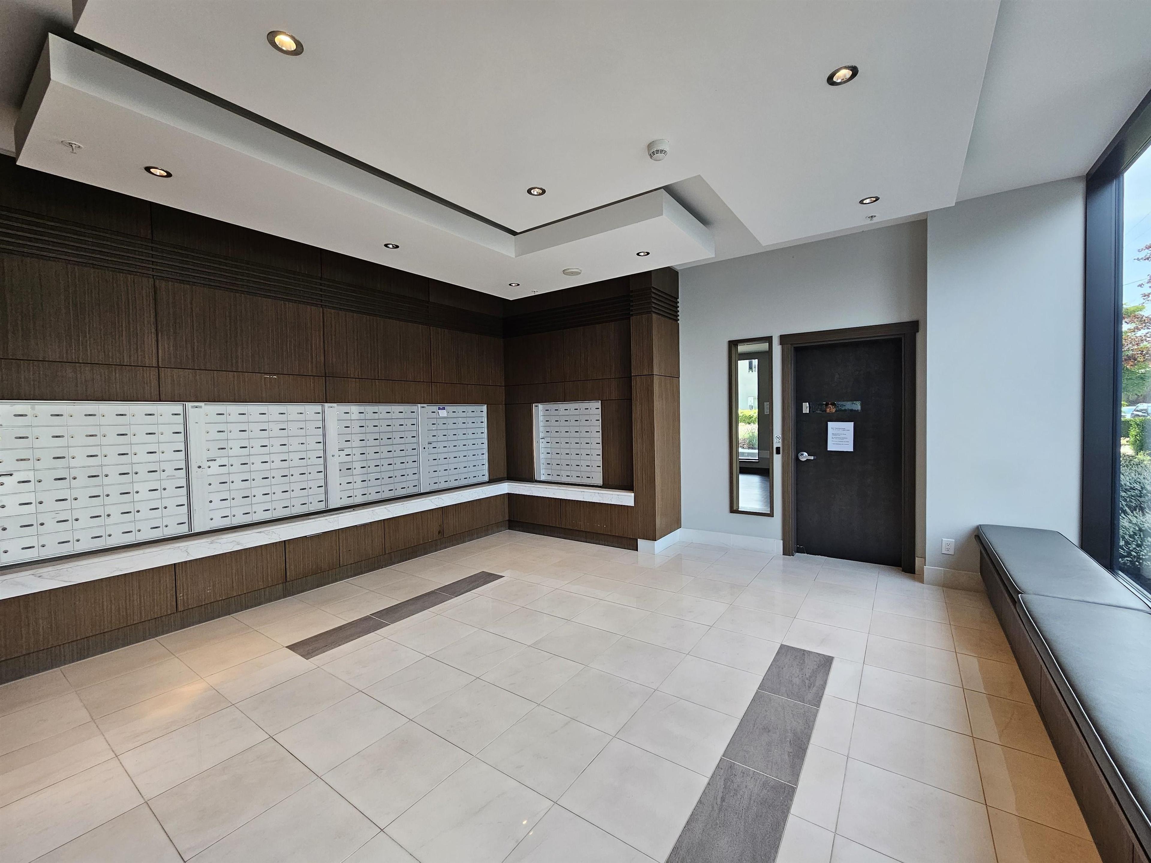 6658 Dow Avenue, Burnaby - Common Areas - Lobbies / Hallways / Foyers - Photo 3