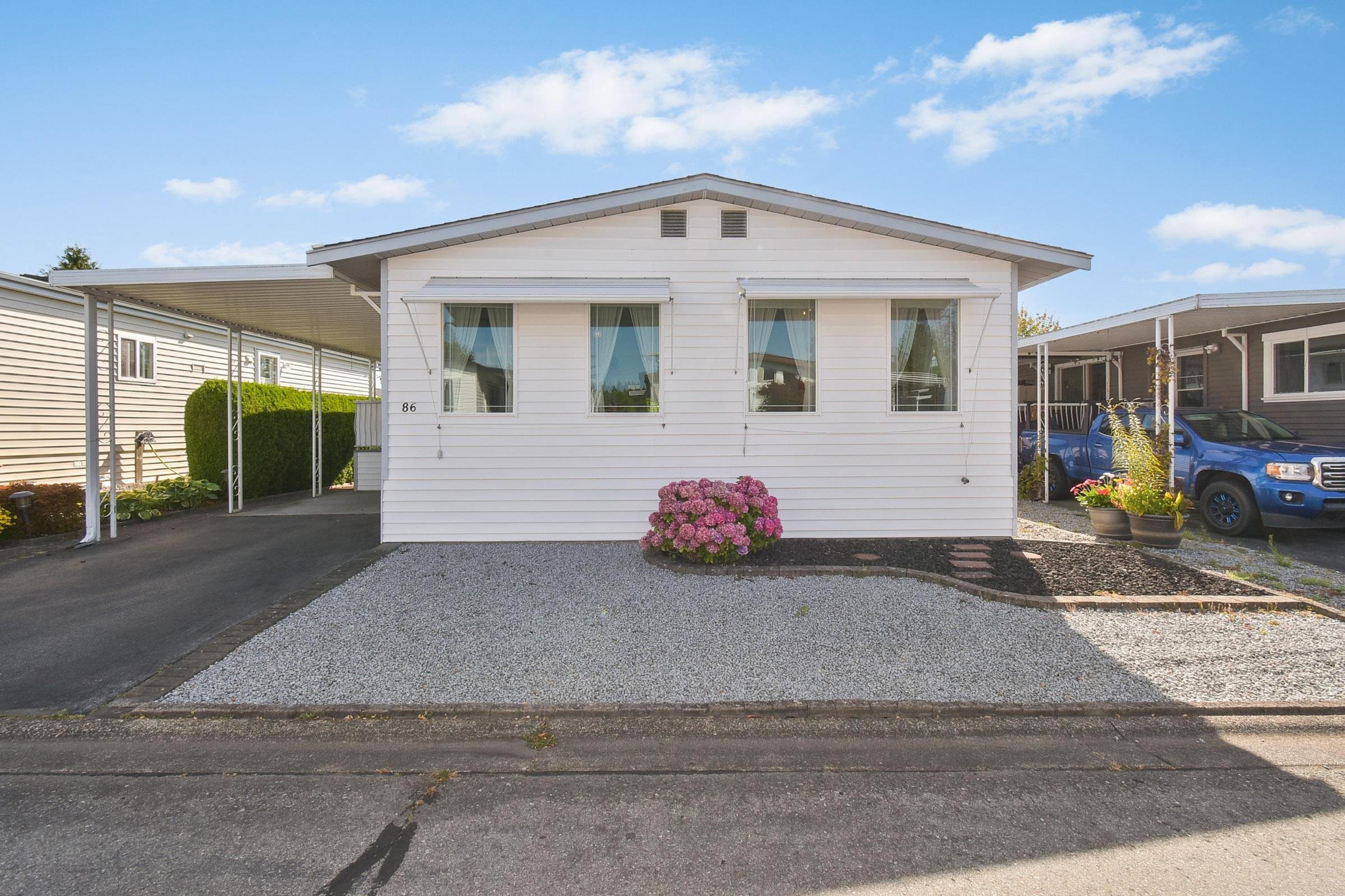 2303 Cranley Drive, Surrey - Exteriors - Photo 5