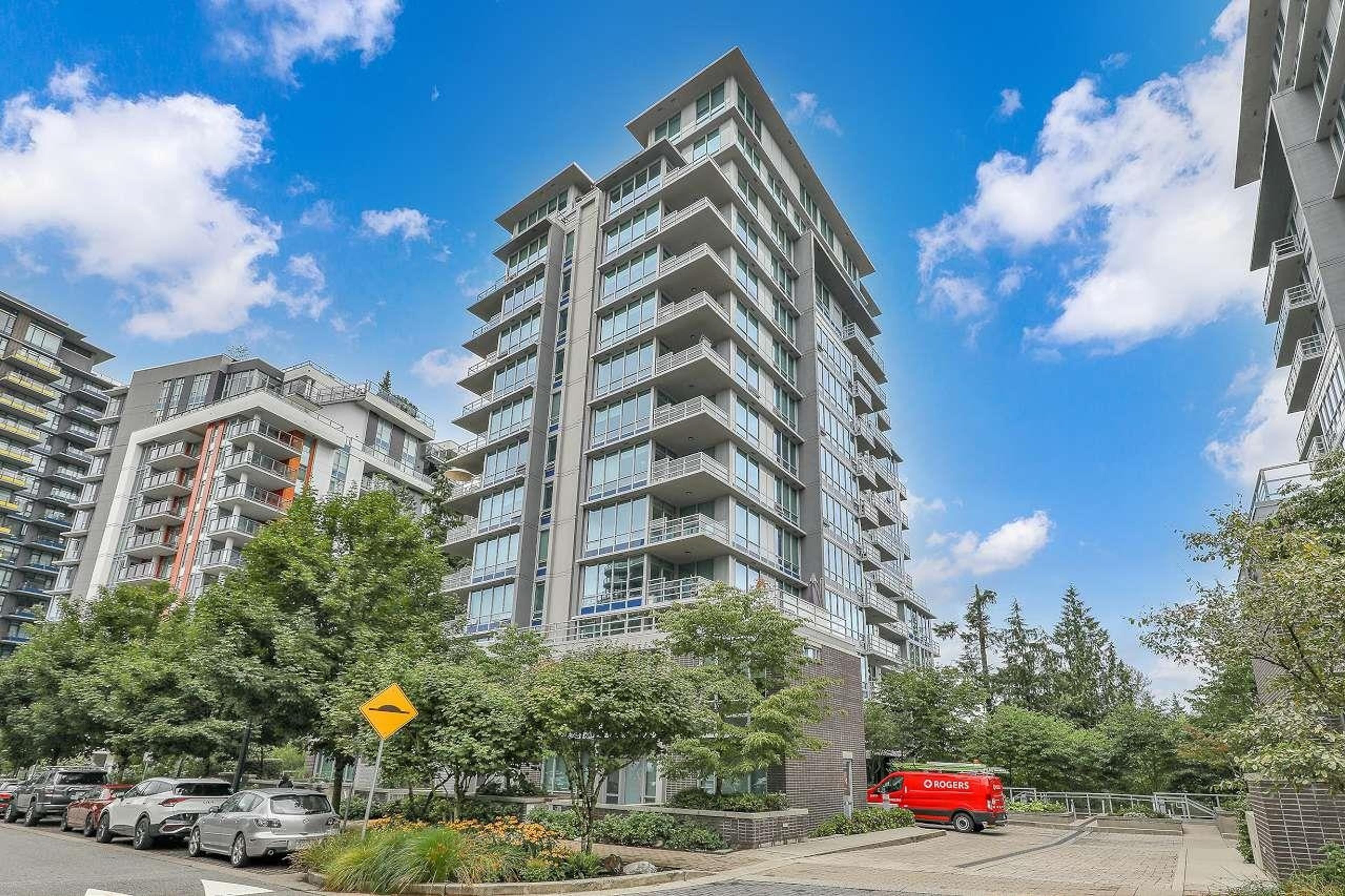 9060 University Crescent, Burnaby - Exteriors - Photo 2