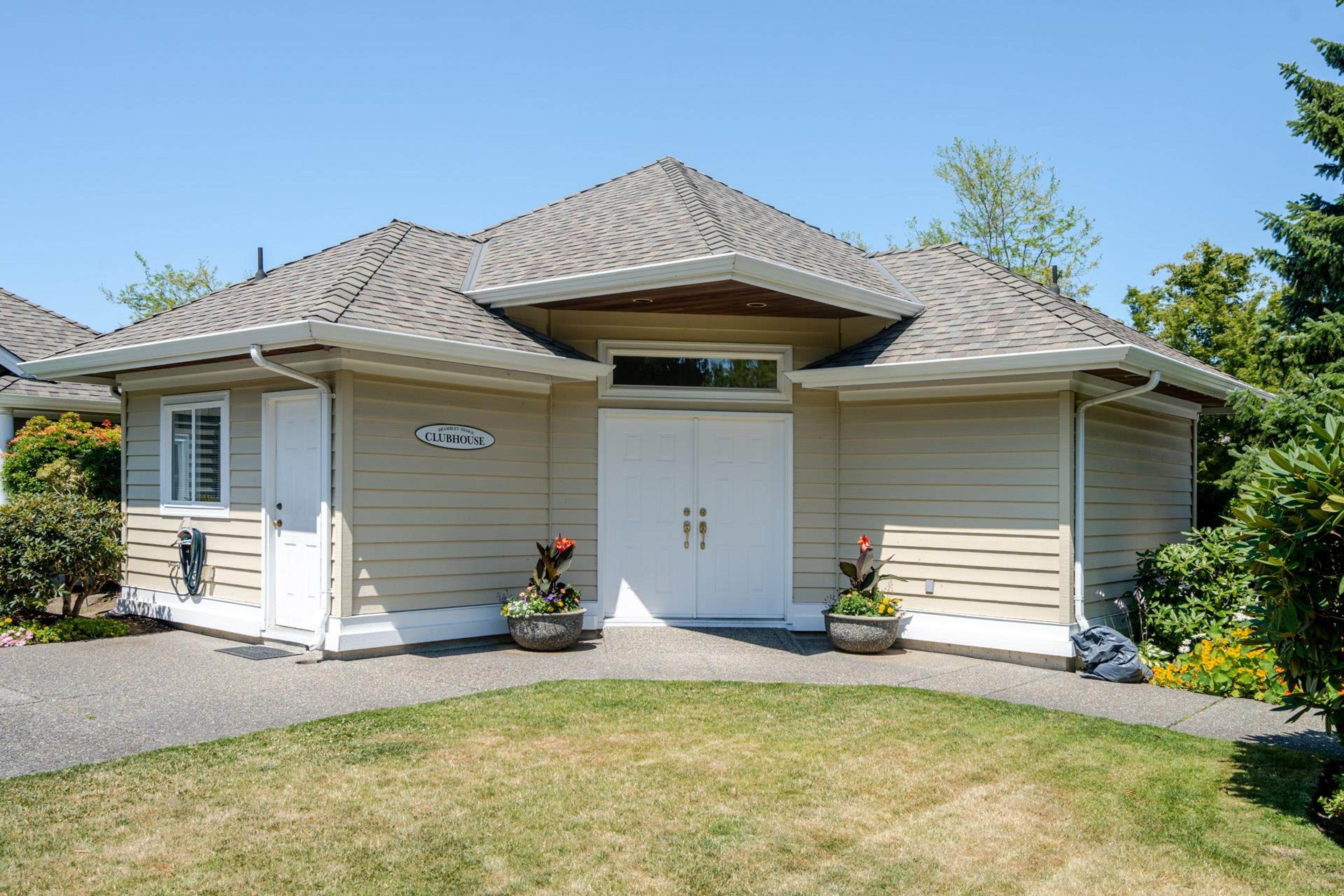 1881 144 Street, Surrey - Exteriors - Photo 4