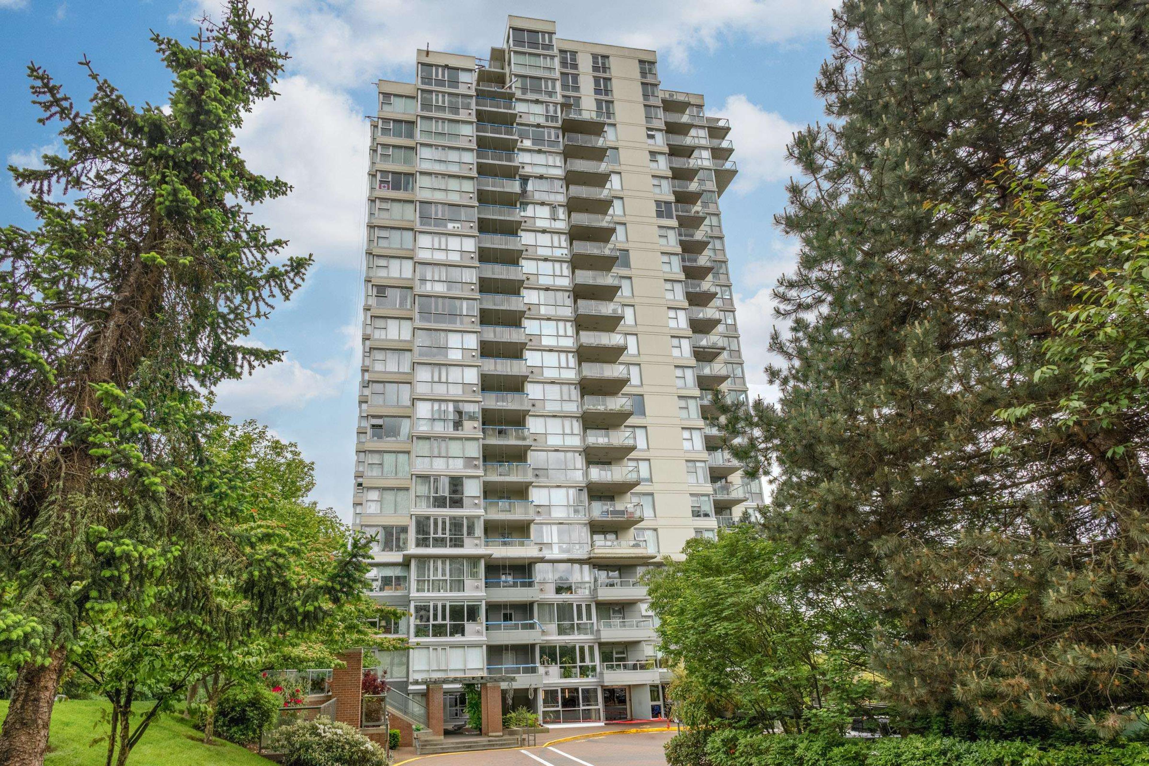 235 Guildford Way, Port Moody - Exteriors - Photo 1